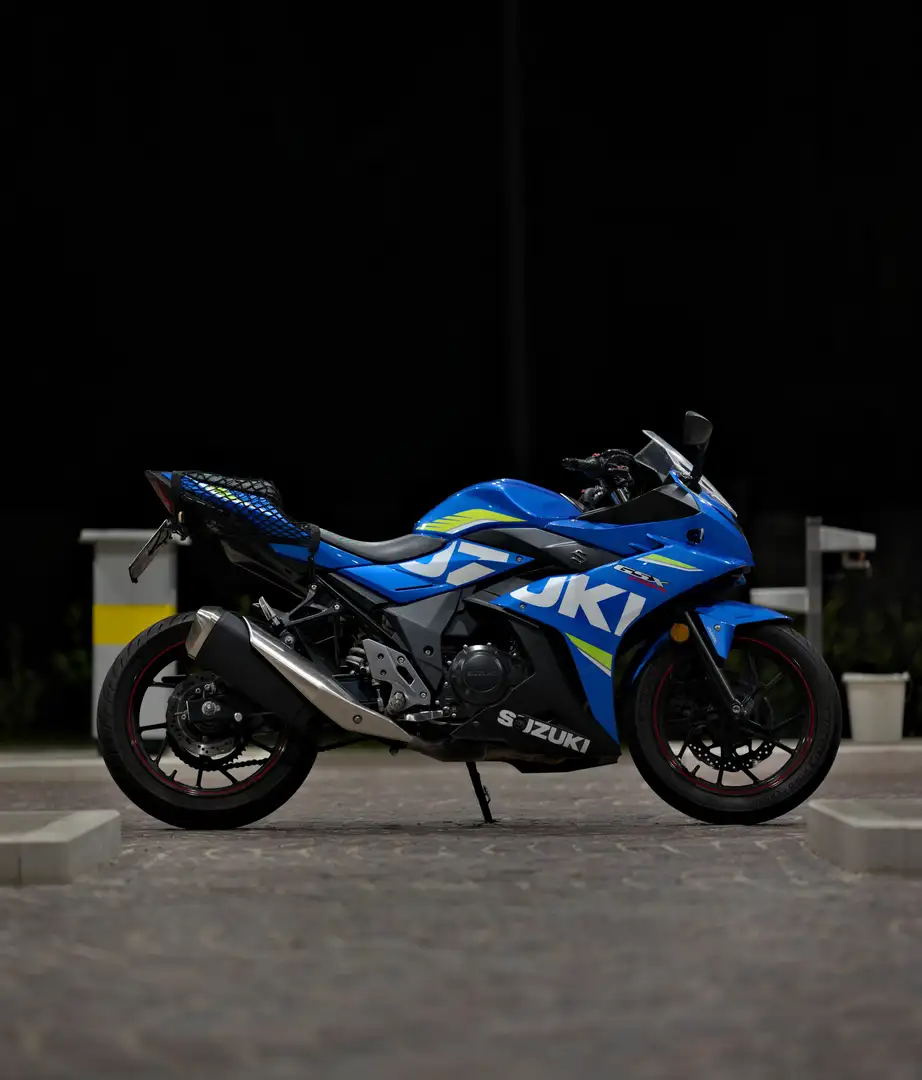 Suzuki GSX 250 R ABS Blu GP Blue - 1