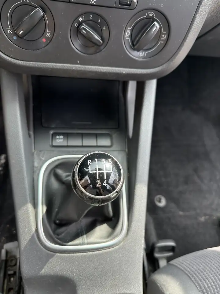 Volkswagen Jetta снимка Volkswagen Jetta
