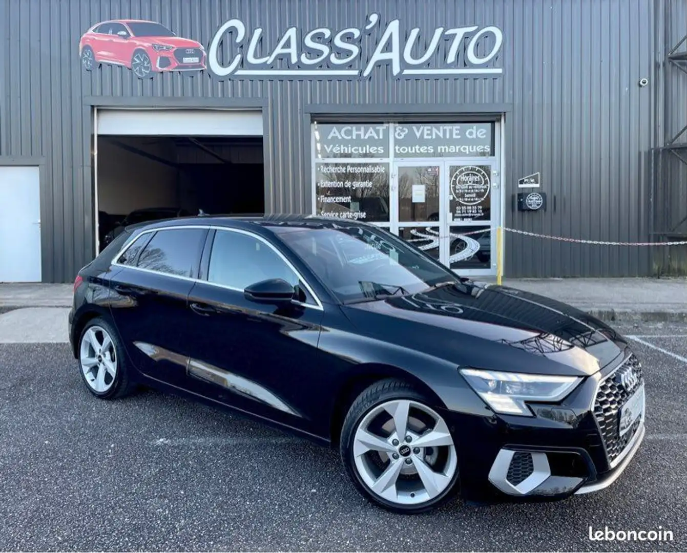Audi A3 MILD-HYBRIDE 35 TFSI 150 cv BVA-7 TBE Zwart - 1