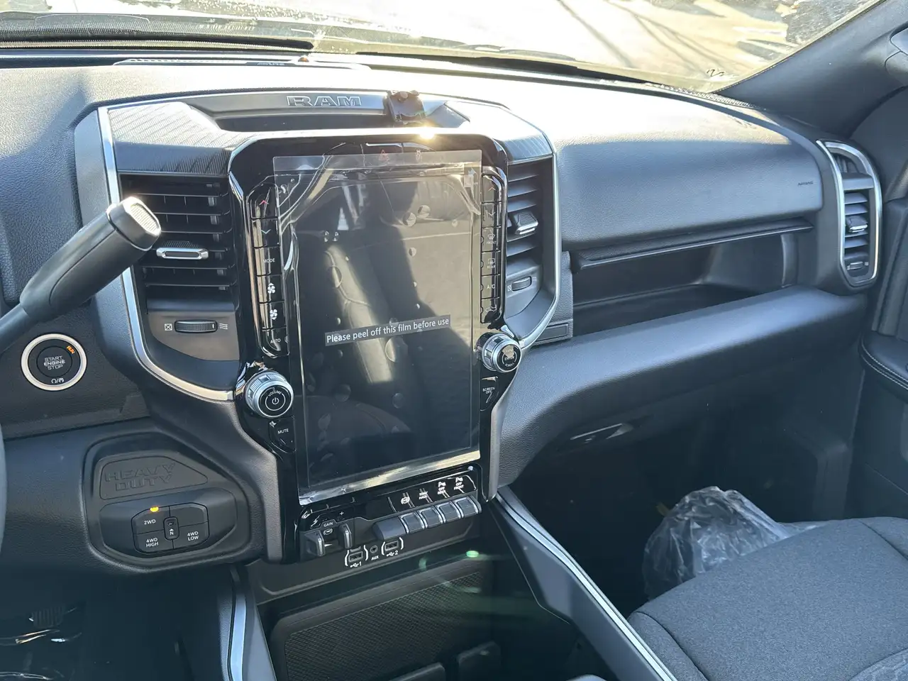 RAM 3500 снимка RAM 3500