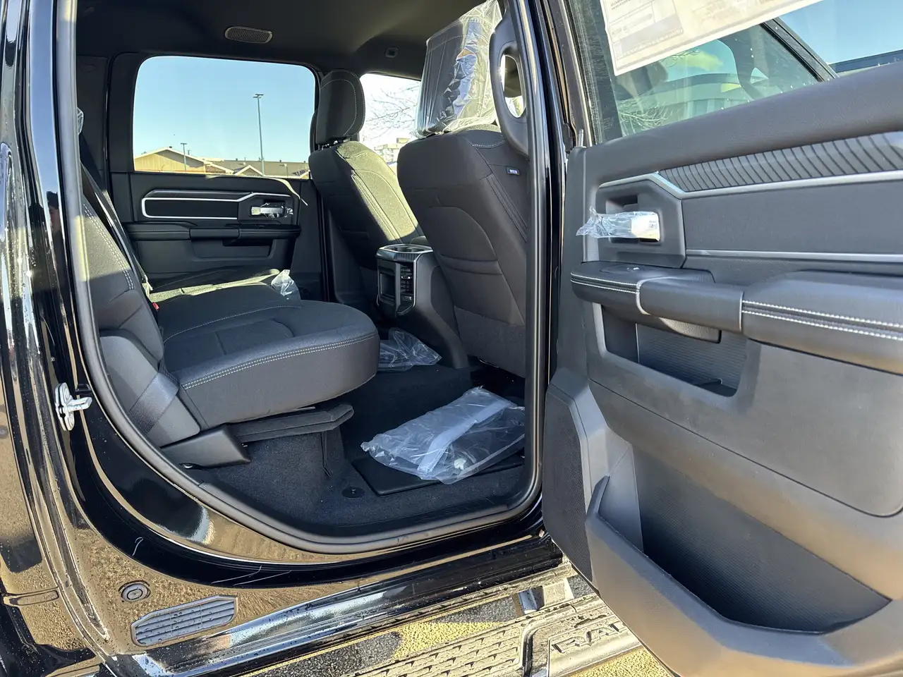 RAM 3500 снимка RAM 3500