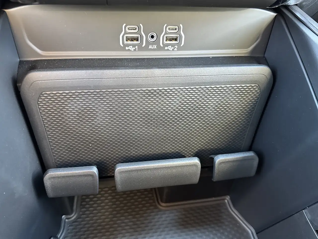 RAM 3500 снимка RAM 3500