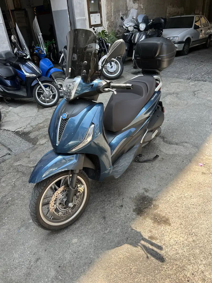 Piaggio Beverly 300 - 1