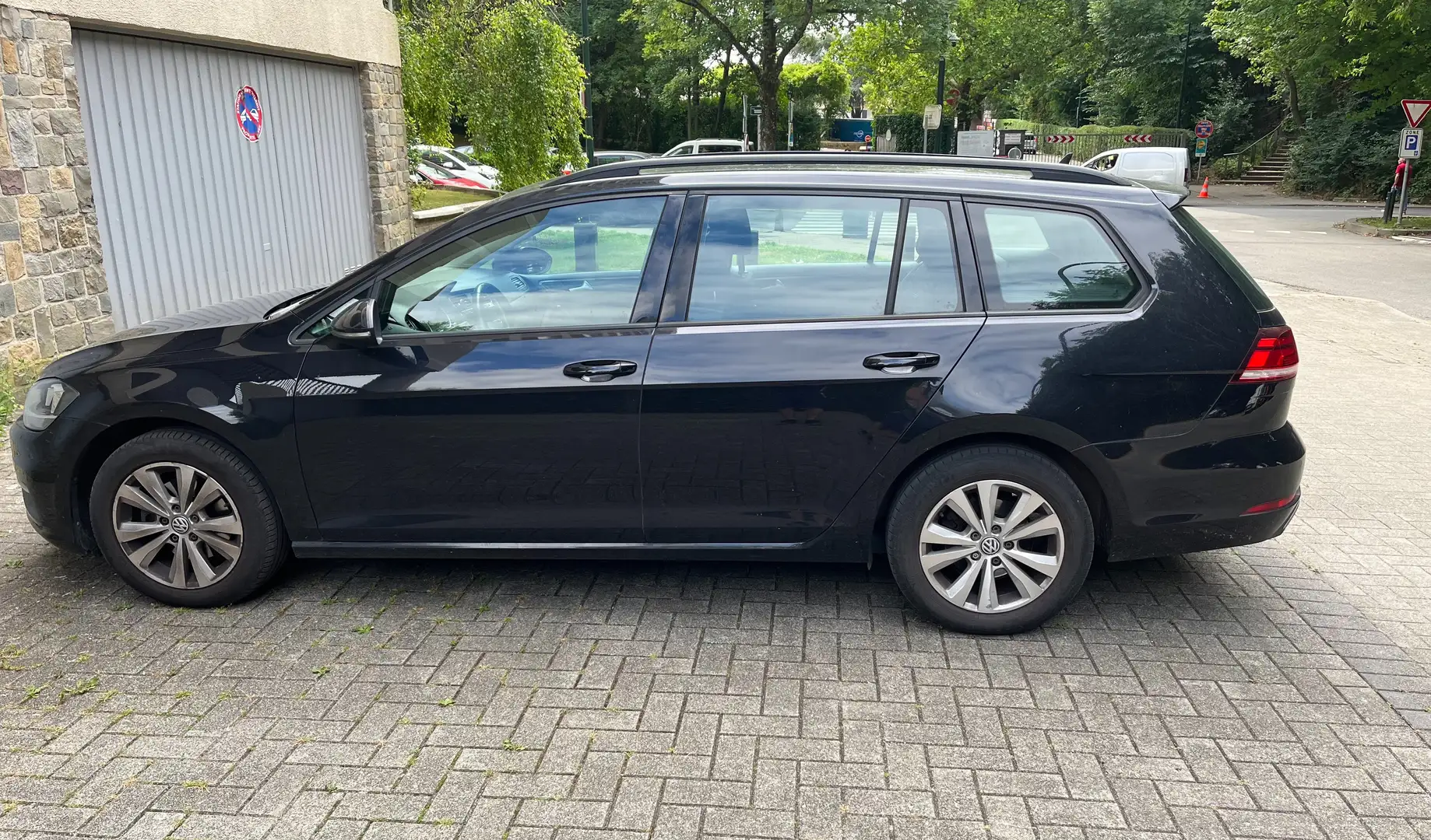 Volkswagen Golf Variant Golf SW 1.0 TSI Zwart - 2