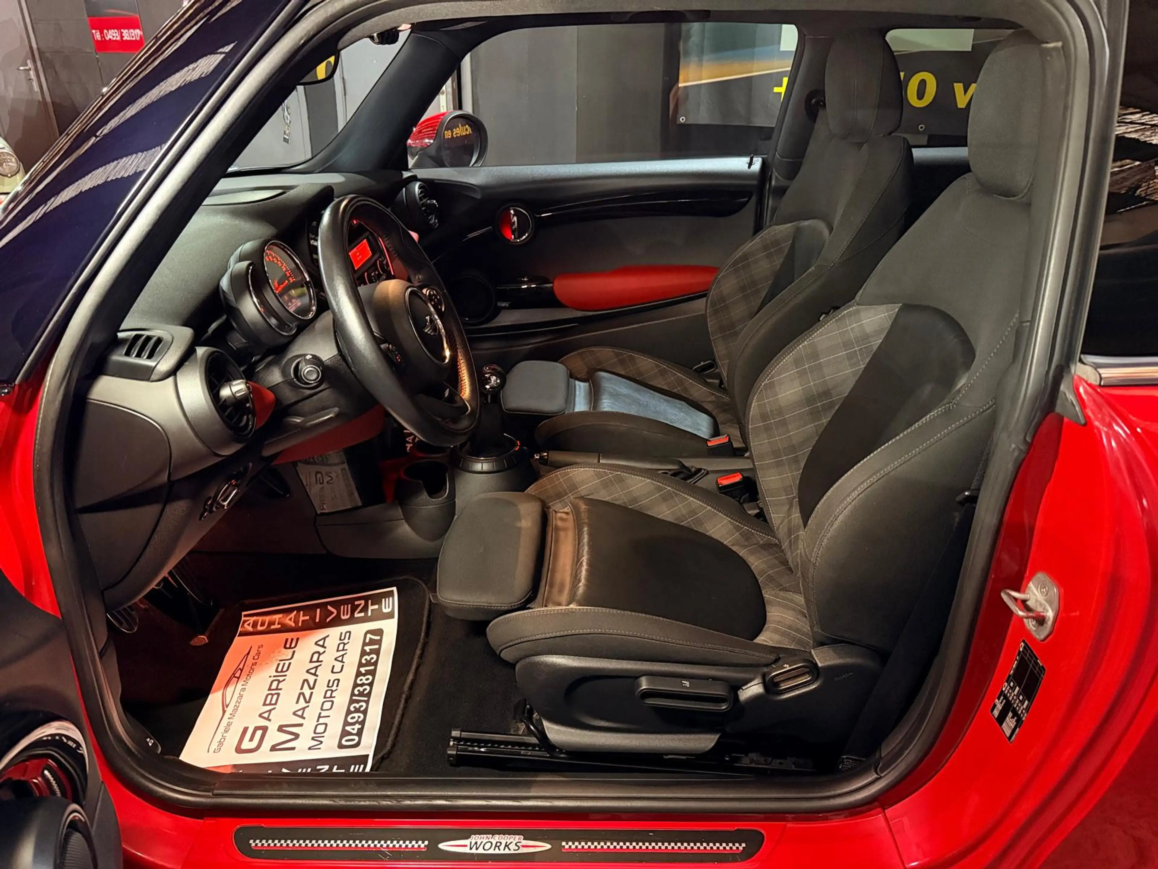 MINI Cooper Mini 1.5 Cooper Kit John Cooper Works Xénon LED — photo 14