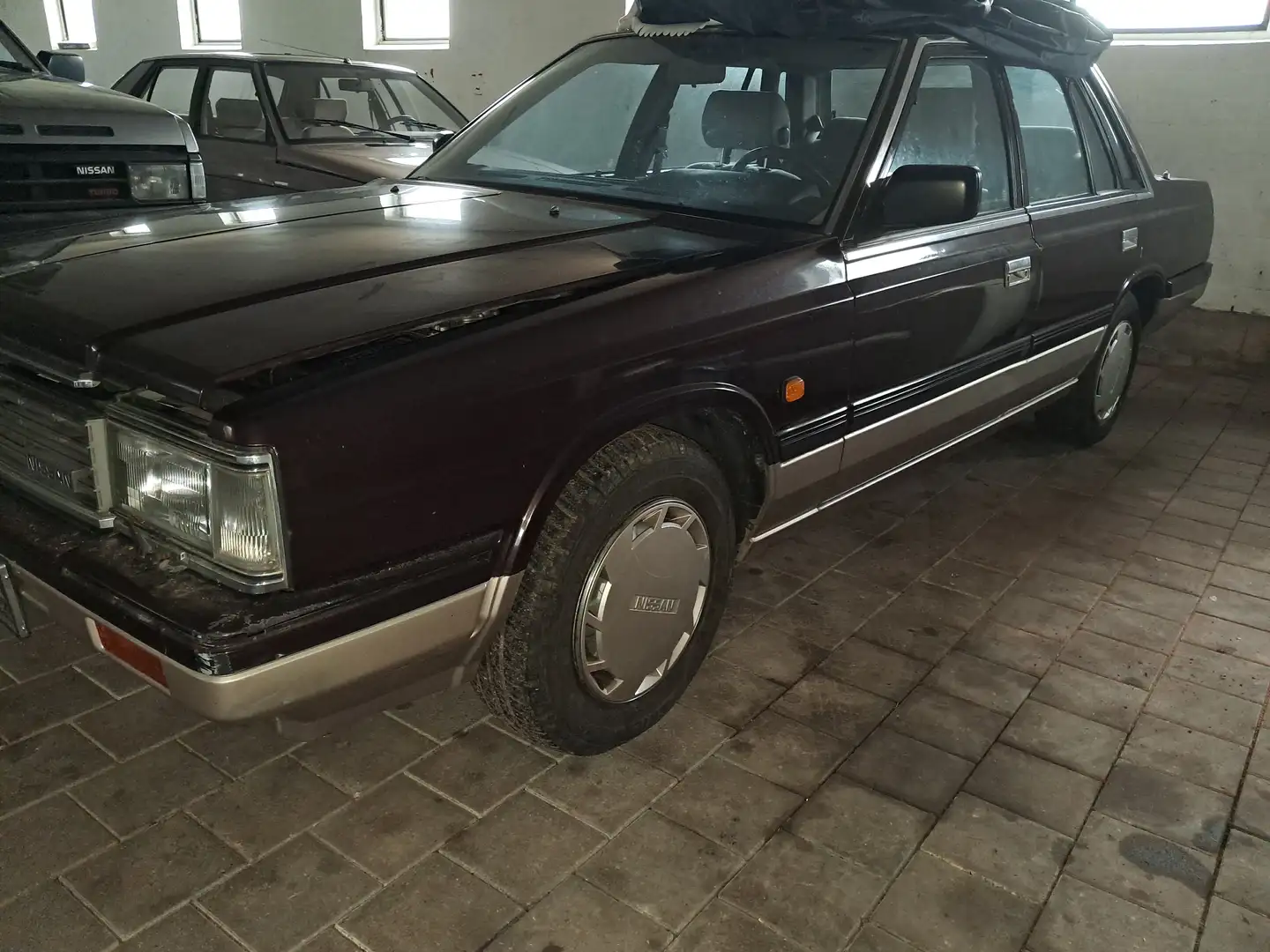 Nissan Laurel Laurel 2.8 D SGL Bruin - 2