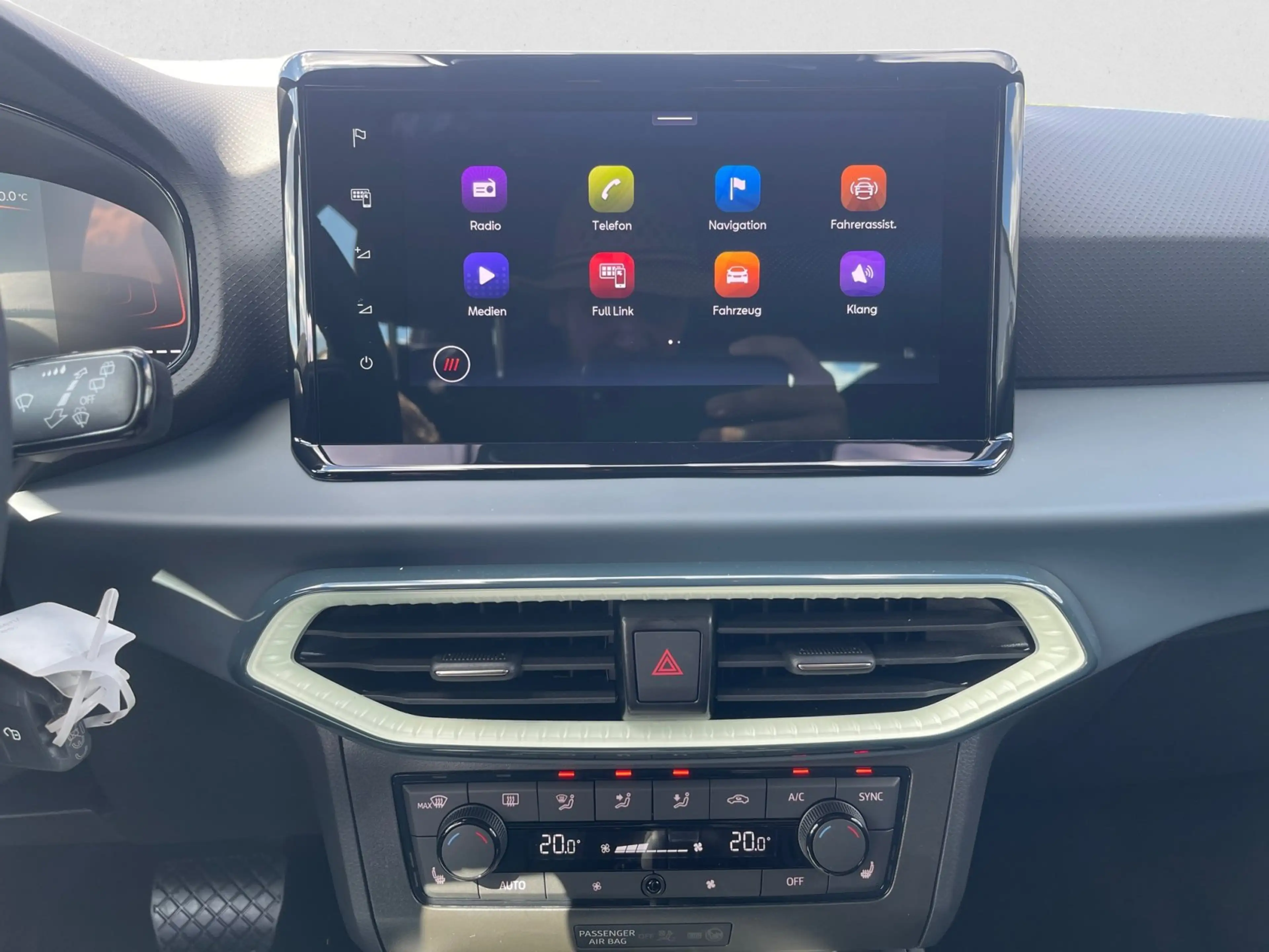 SEAT Arona Style TSI DSG|AHK|NAVI|KAMERA|APP-CONNECT| — photo 12