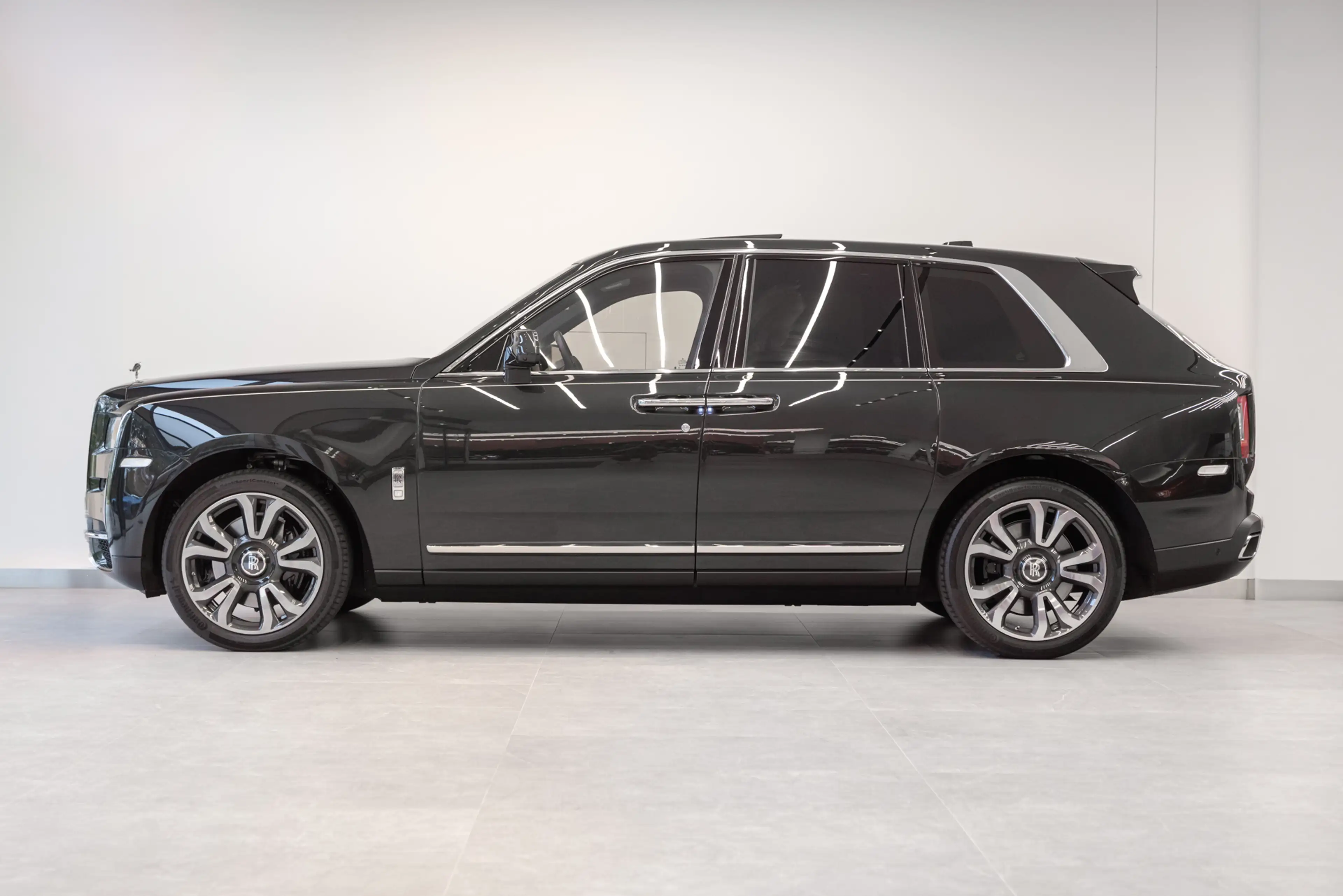 Rolls-Royce Cullinan 6.75 V12 — photo 6