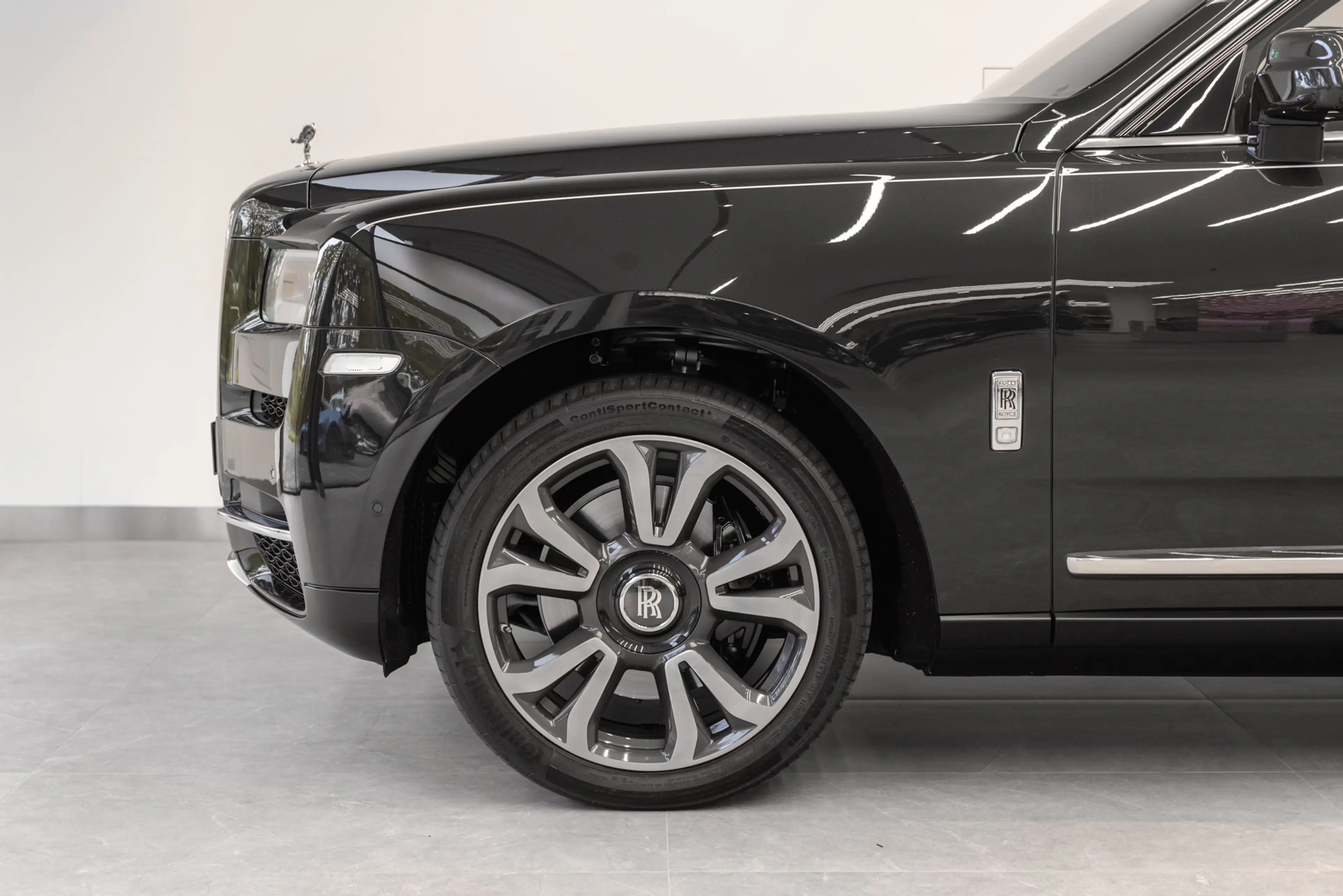 Rolls-Royce Cullinan 6.75 V12 — photo 14