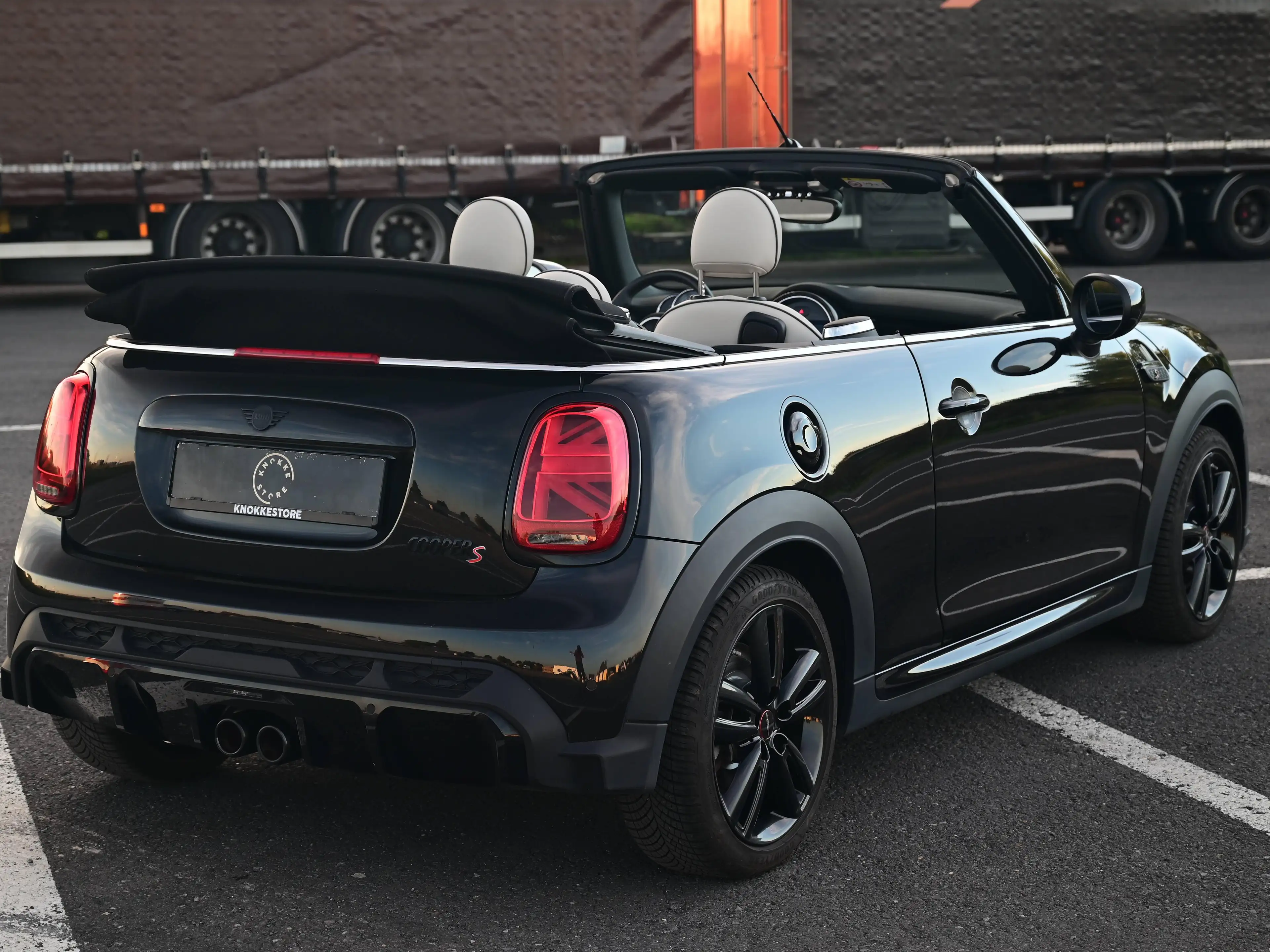 MINI Cooper S Cabrio SPORT AUT / JCW TRIM / LEATHER CHESTER GREY / FULL BLACK / TOP CONDITION — photo 8