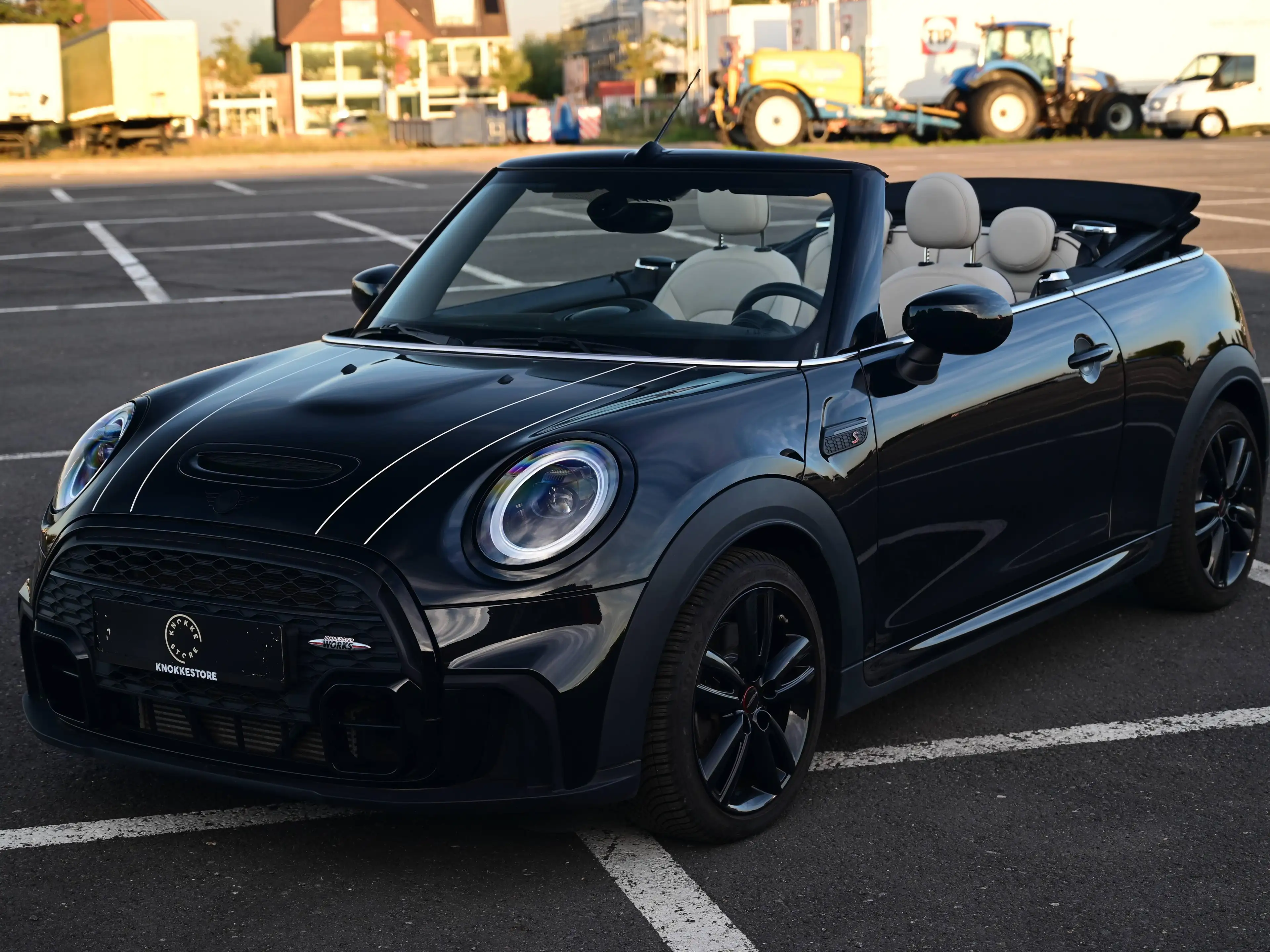 MINI Cooper S Cabrio SPORT AUT / JCW TRIM / LEATHER CHESTER GREY / FULL BLACK / TOP CONDITION — photo 4