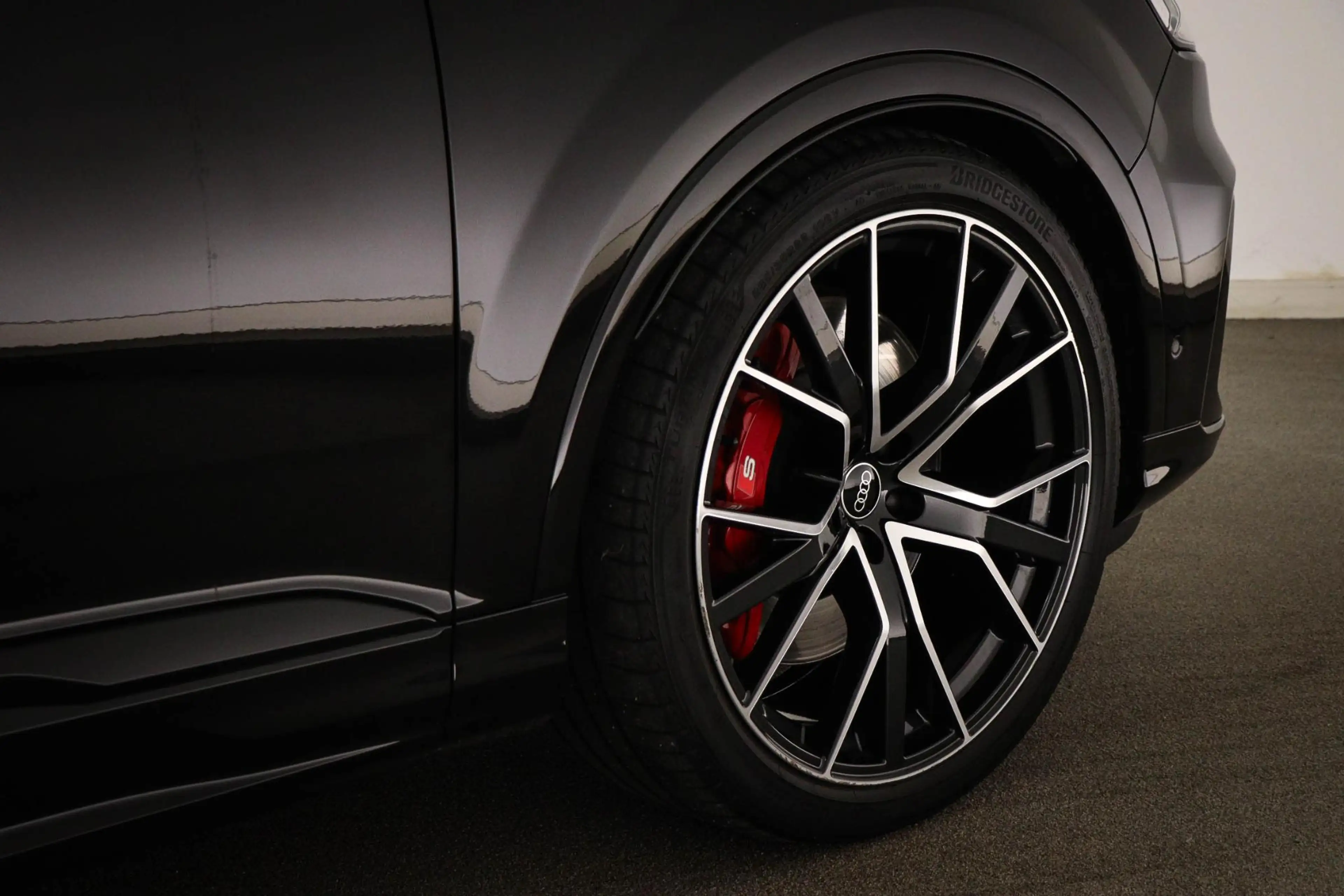 Audi Q7 4.0 TFSI SQ7 quattro 7p | PANORAMDAK | LEDER | STO — photo 27