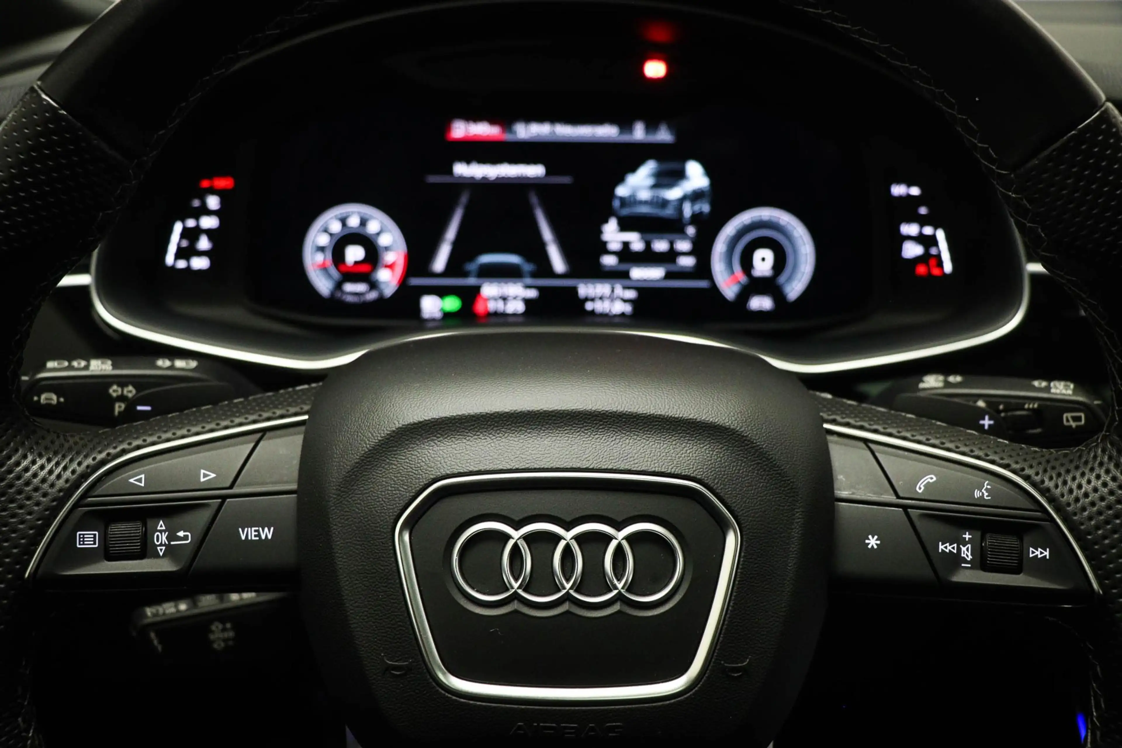 Audi Q7 4.0 TFSI SQ7 quattro 7p | PANORAMDAK | LEDER | STO — photo 35