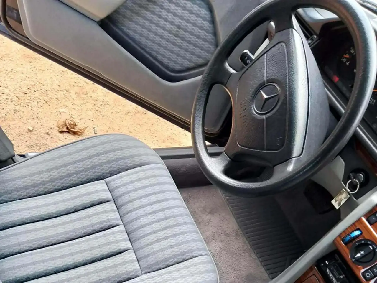 Mercedes-Benz E 280 W124 280E, foto 6