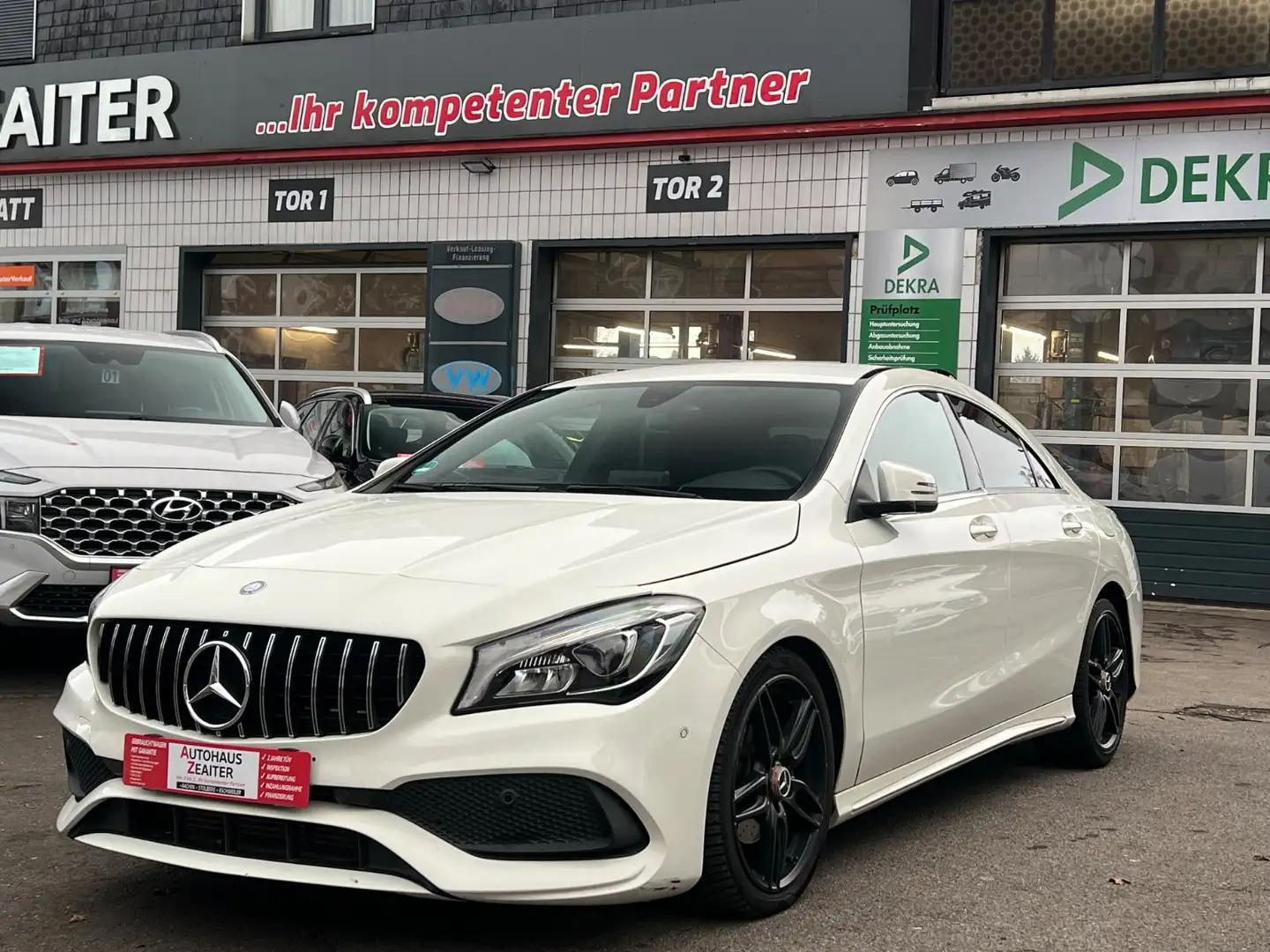 Mercedes-Benz CLA 180 *AMG-Paket*TÜV* Wit - 2