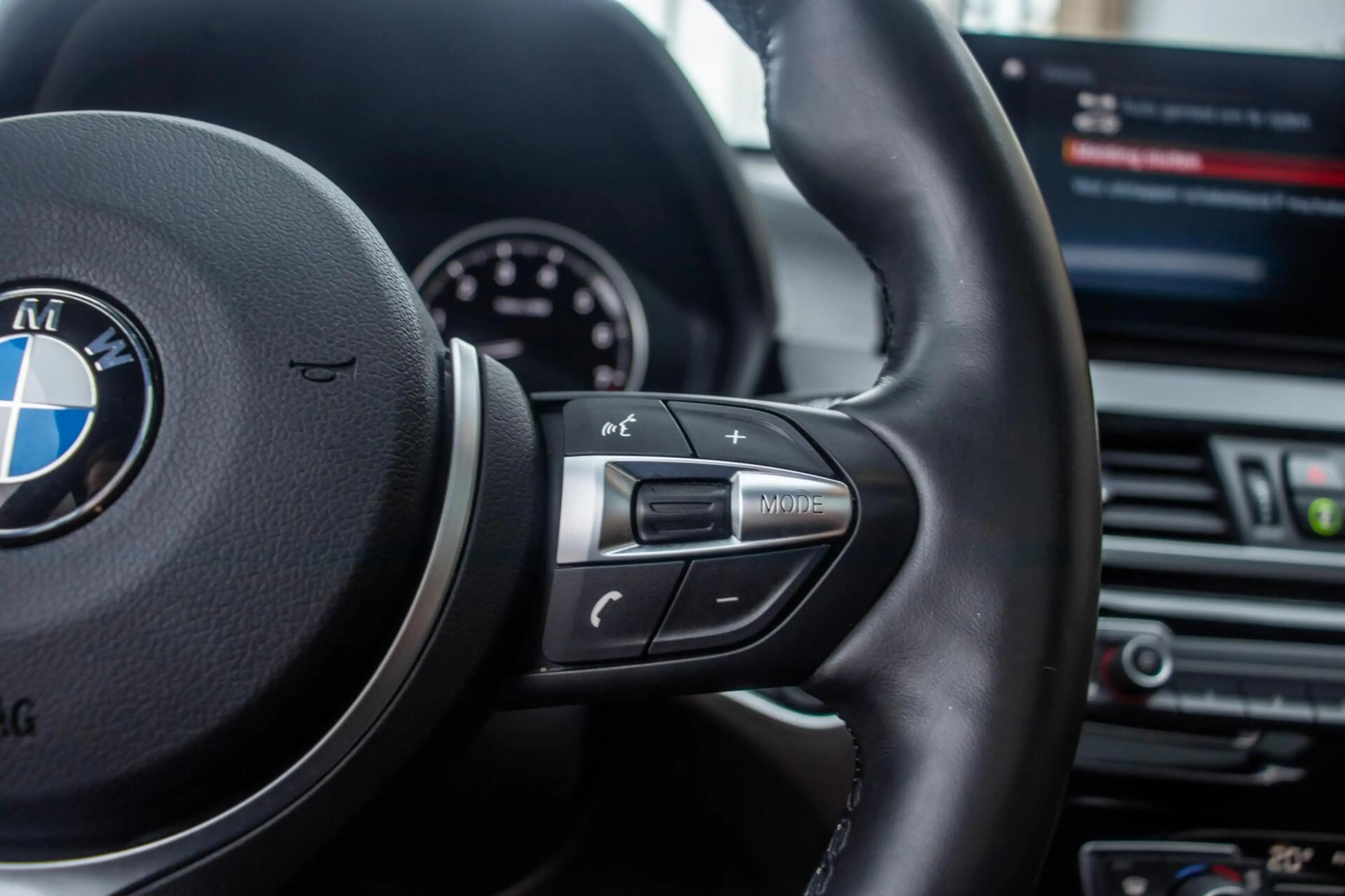 BMW X1 xDrive25e M-Sport, Pano, Leder, Memory, H&K, ACC — photo 16