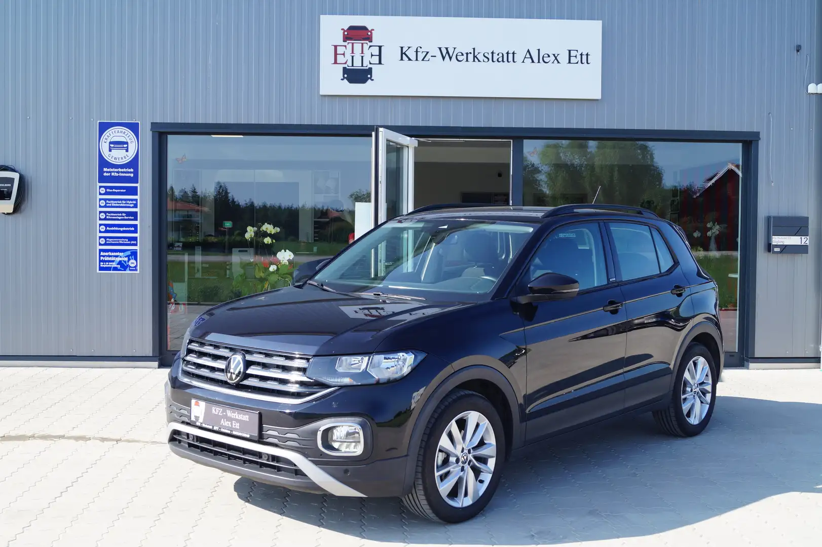 Volkswagen T-Cross Active Schwarz - 1