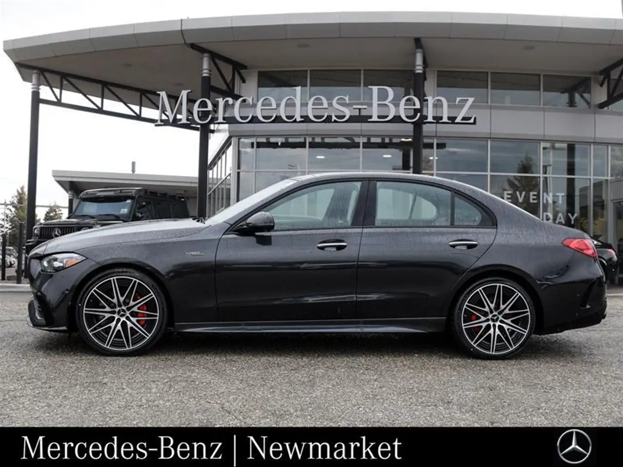 Mercedes-Benz C-Class снимка Mercedes-Benz C-Class