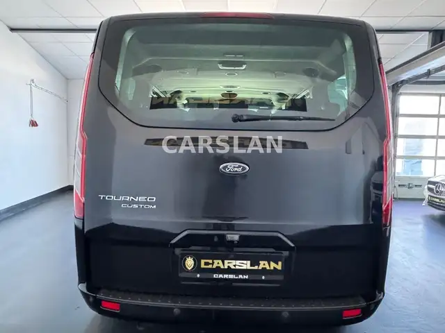 Ford Transit Custom view 11