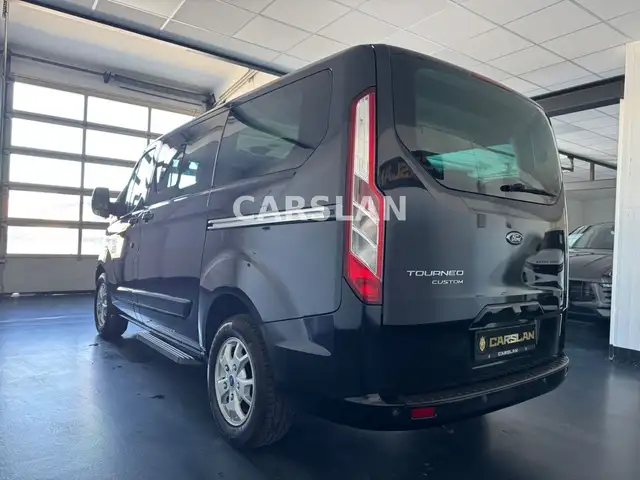 Ford Transit Custom view 13