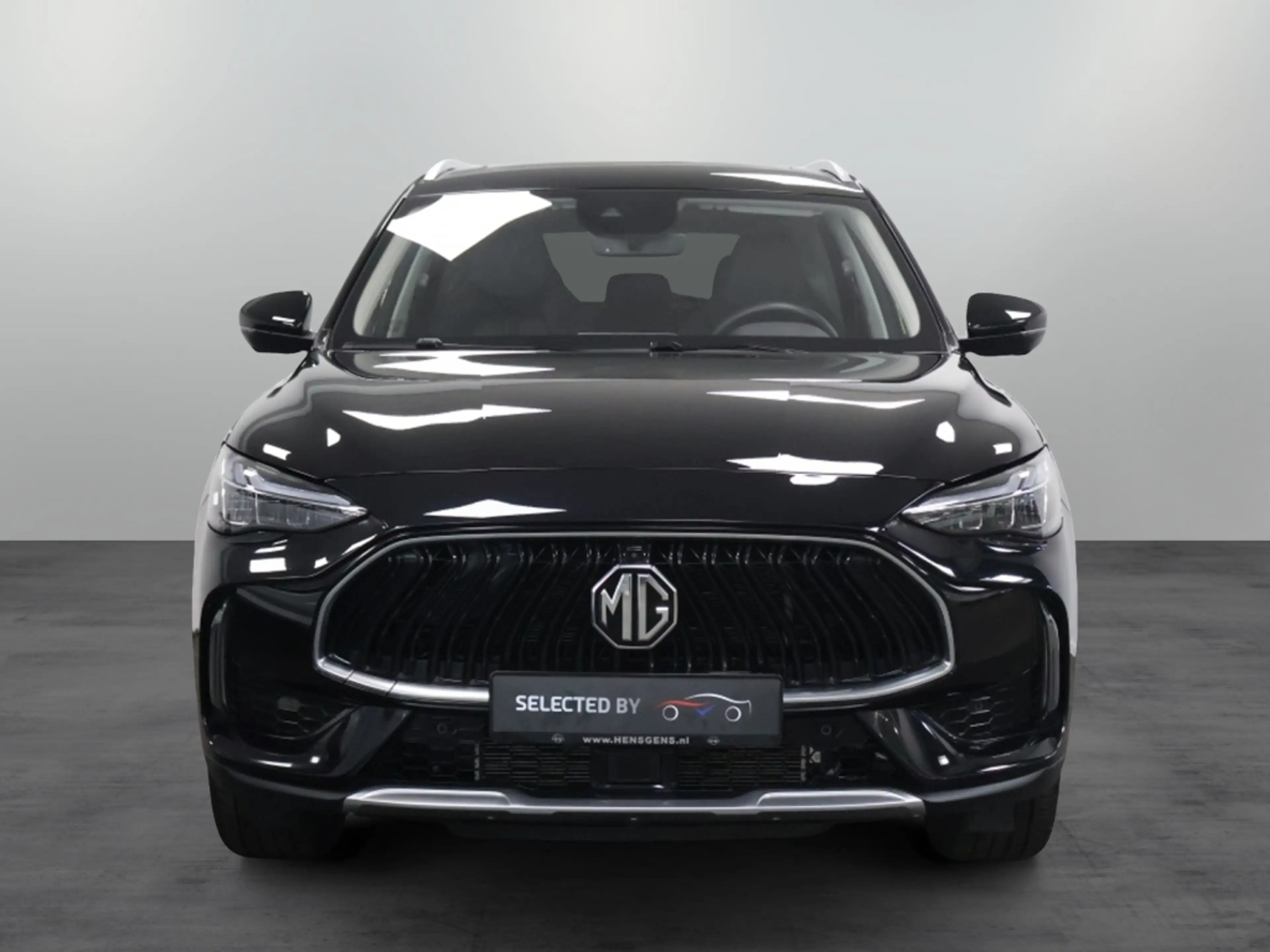 MG EHS 1.5 TGDI Luxury — photo 2