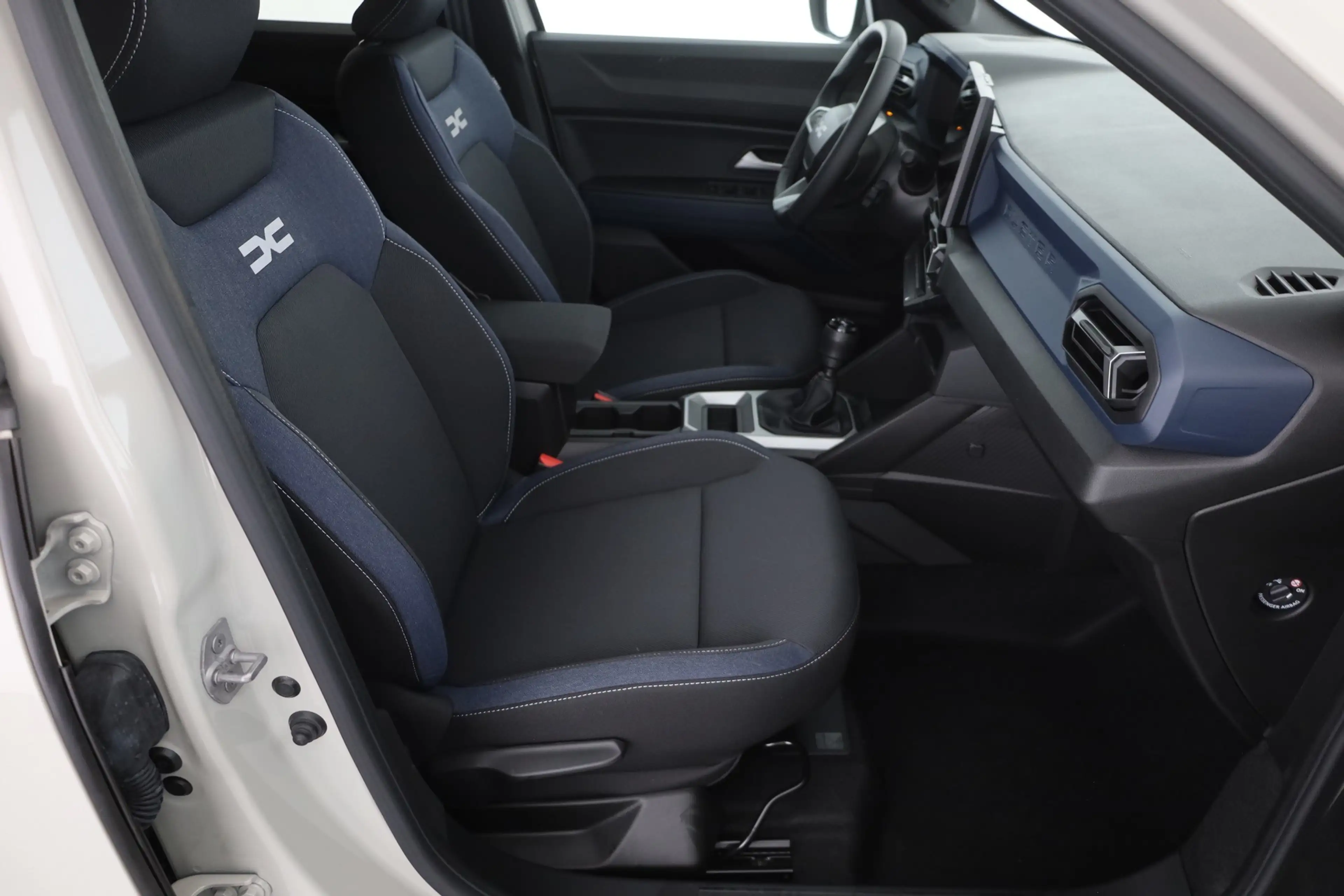 Dacia Duster Journey TCe 130 LED Kamera — photo 24