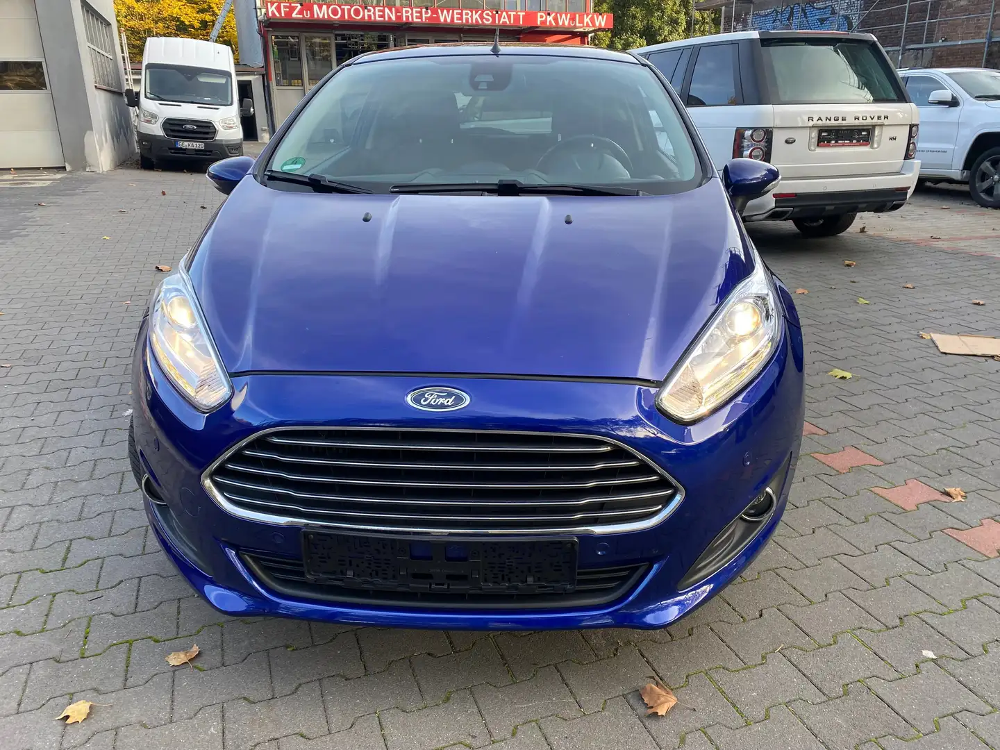 Ford Fiesta Titanium (CCN) Blau - 1