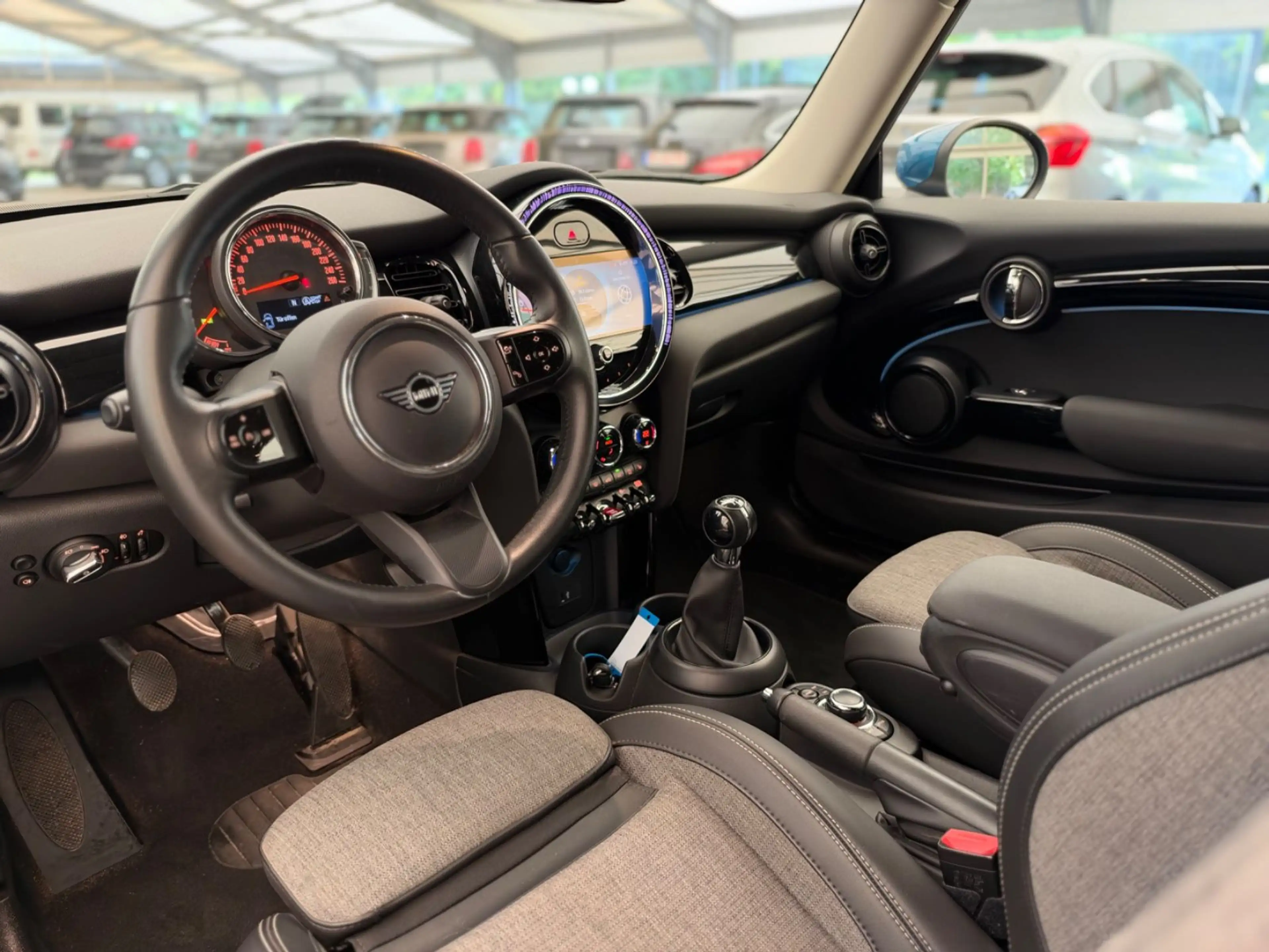 MINI One /LED/Navi/Apple-CarPlay/Sportsitze/PDC — photo 10