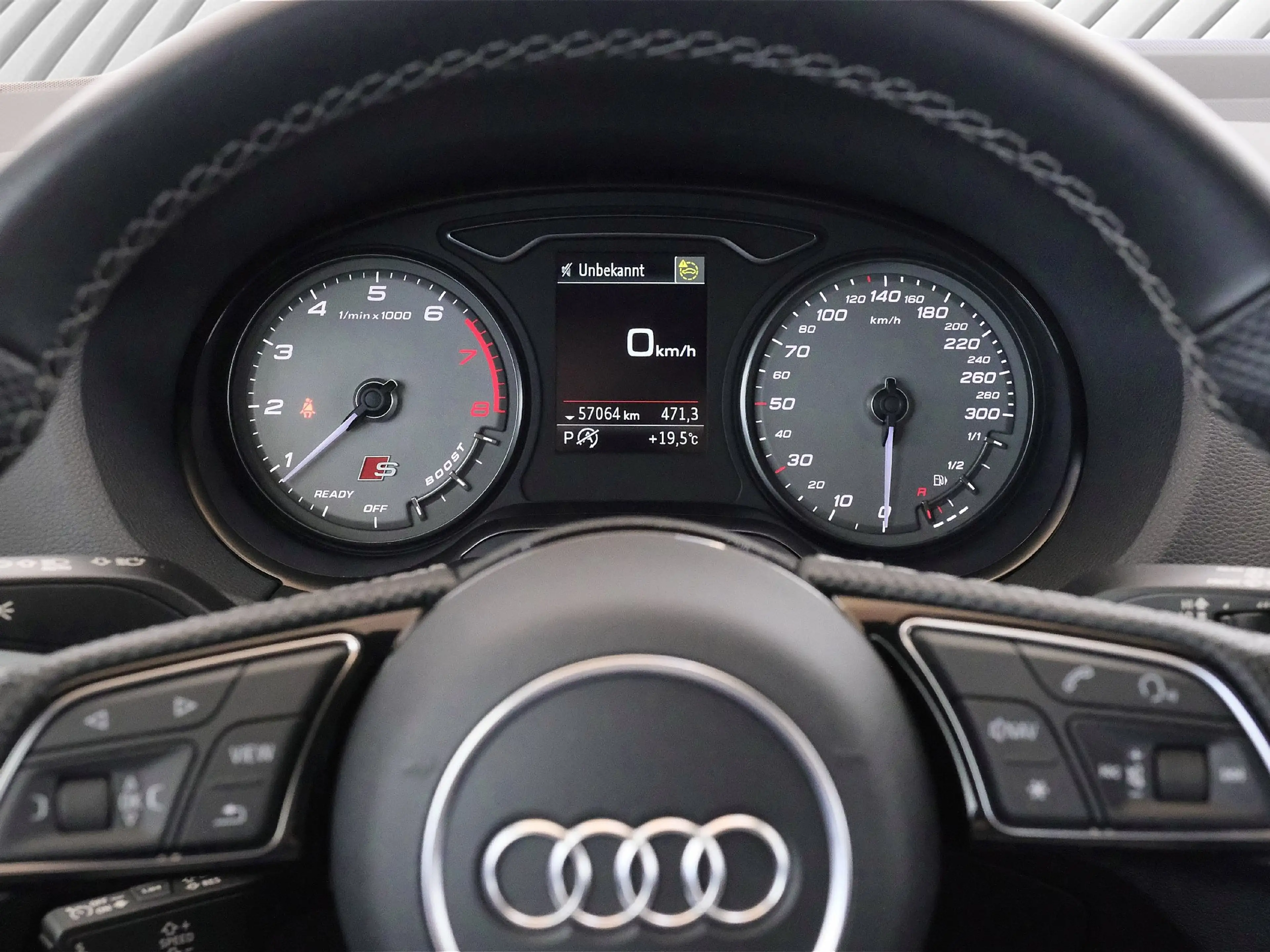 Audi SQ2 2.0 TFSI quattro — photo 15