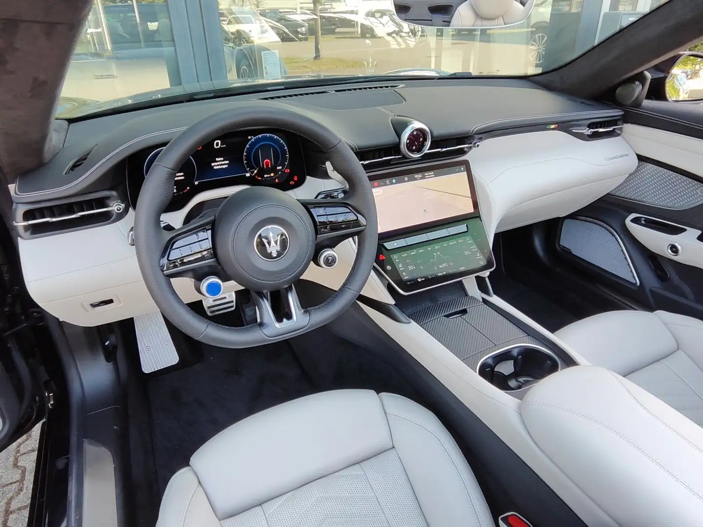 Maserati GranCabrio TROFEO Schwarz-Beige/ Sommerdeal Zwart - 2