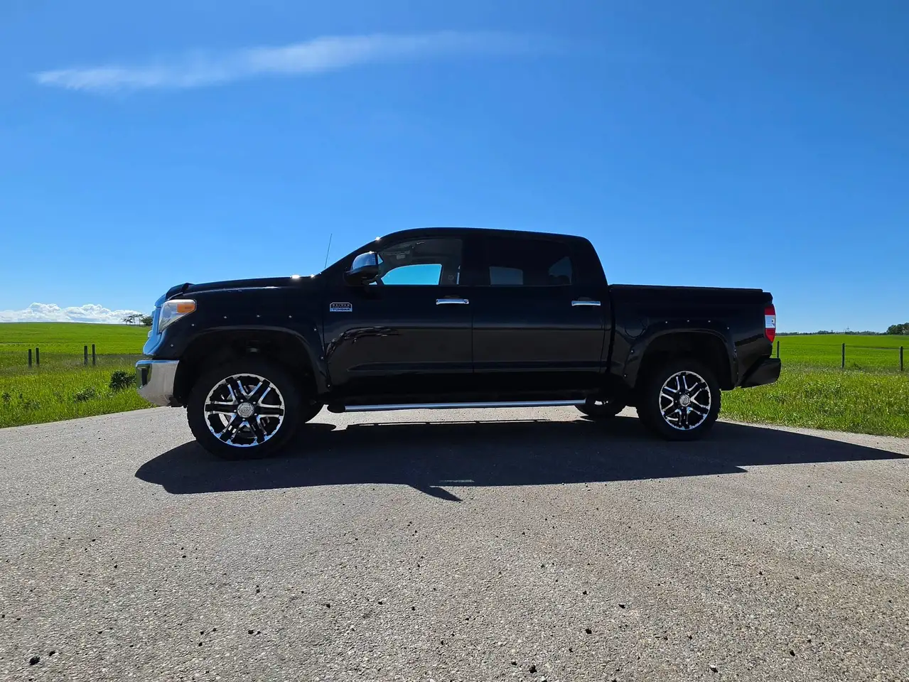 Toyota Tundra photo Toyota Tundra