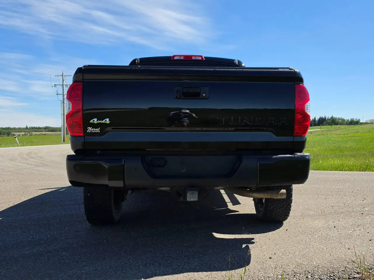 Toyota Tundra photo Toyota Tundra
