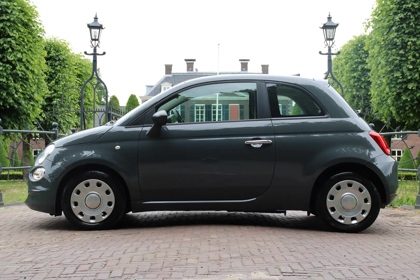 Fiat 500 1.2 Young | NL-AUTO! | DEALER OH! | NAVI (APPLE CA Gris - 2