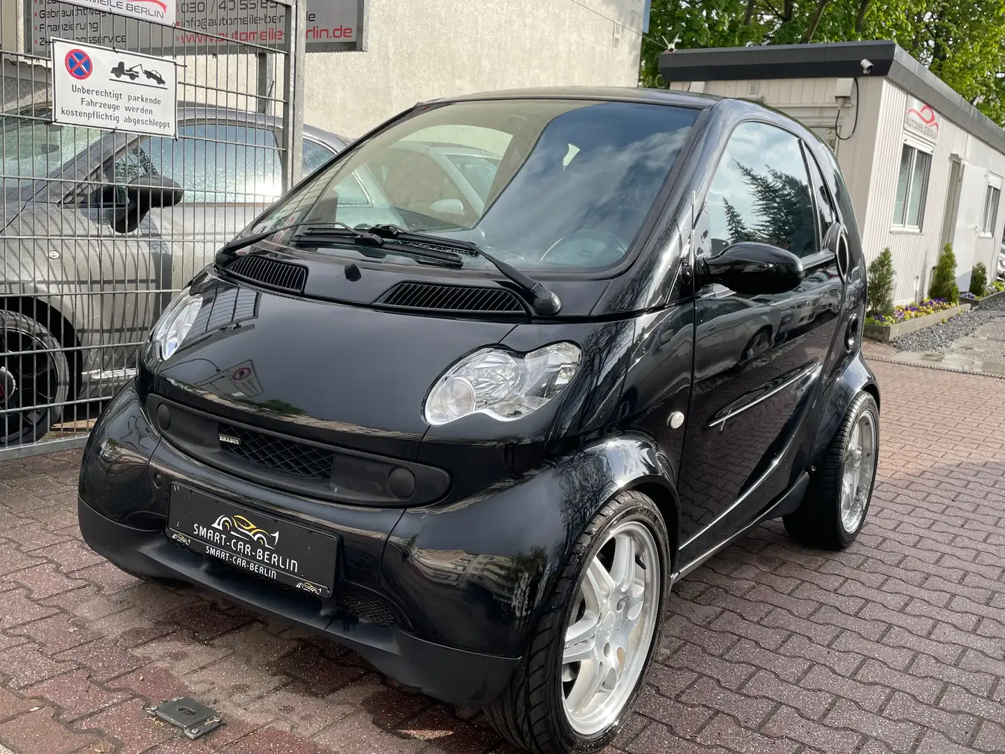 smart brabus fortwo coupe softtouch Schwarz - 1