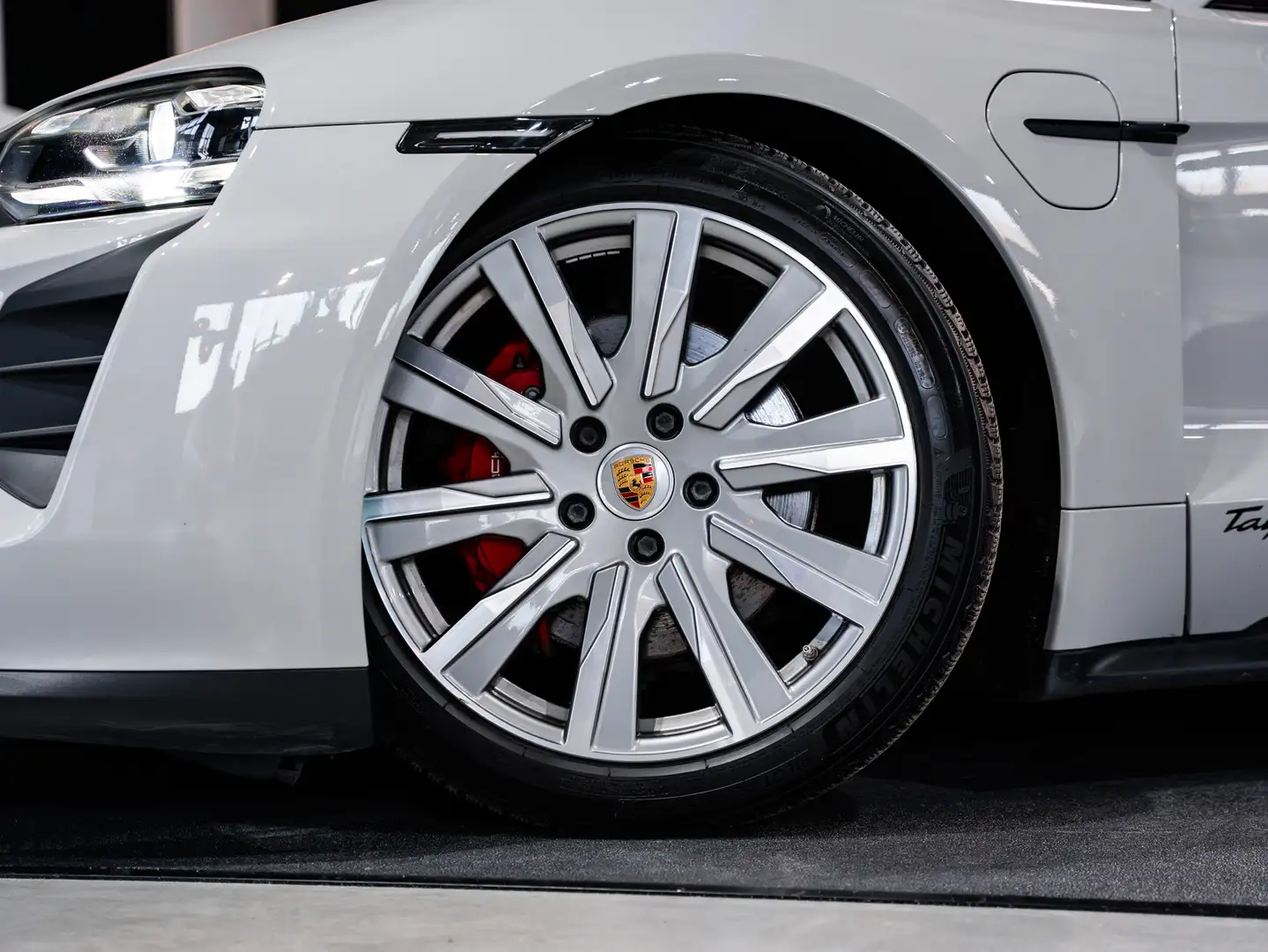 Porsche Taycan 4S - 93.4 kWh - PID - Pano - HUD - 360° - Crayon Grau - 2