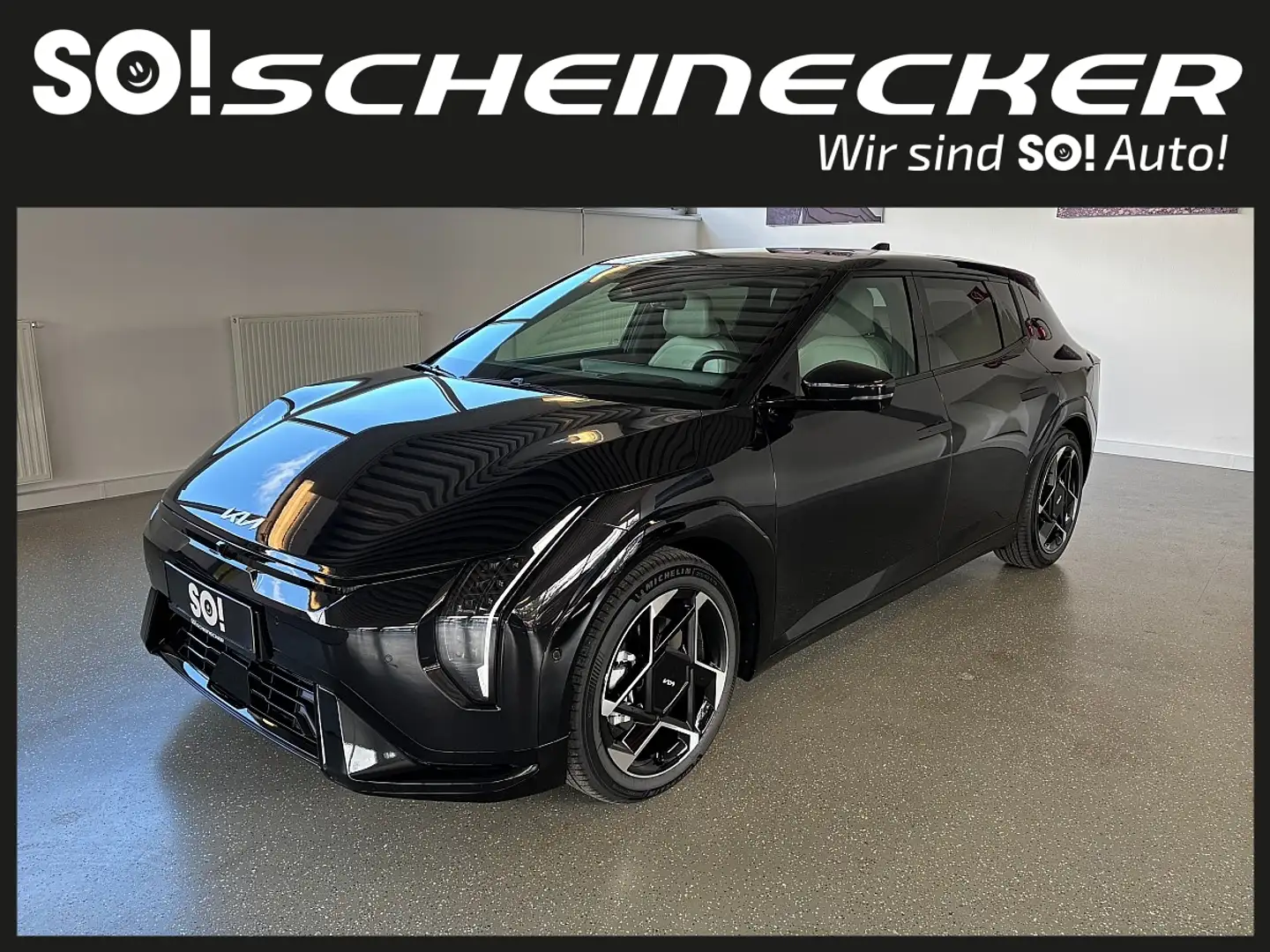Kia EV4HB/GT-LINE/81,4KWH/AT/FWD/204/SD/MY26 Schwarz - 2