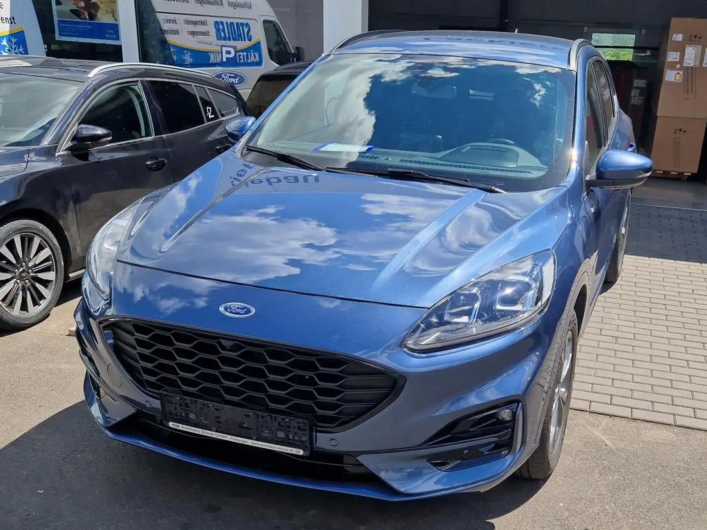 Ford Kuga Plug-In Hybrid ST-Line X Bleu - 2