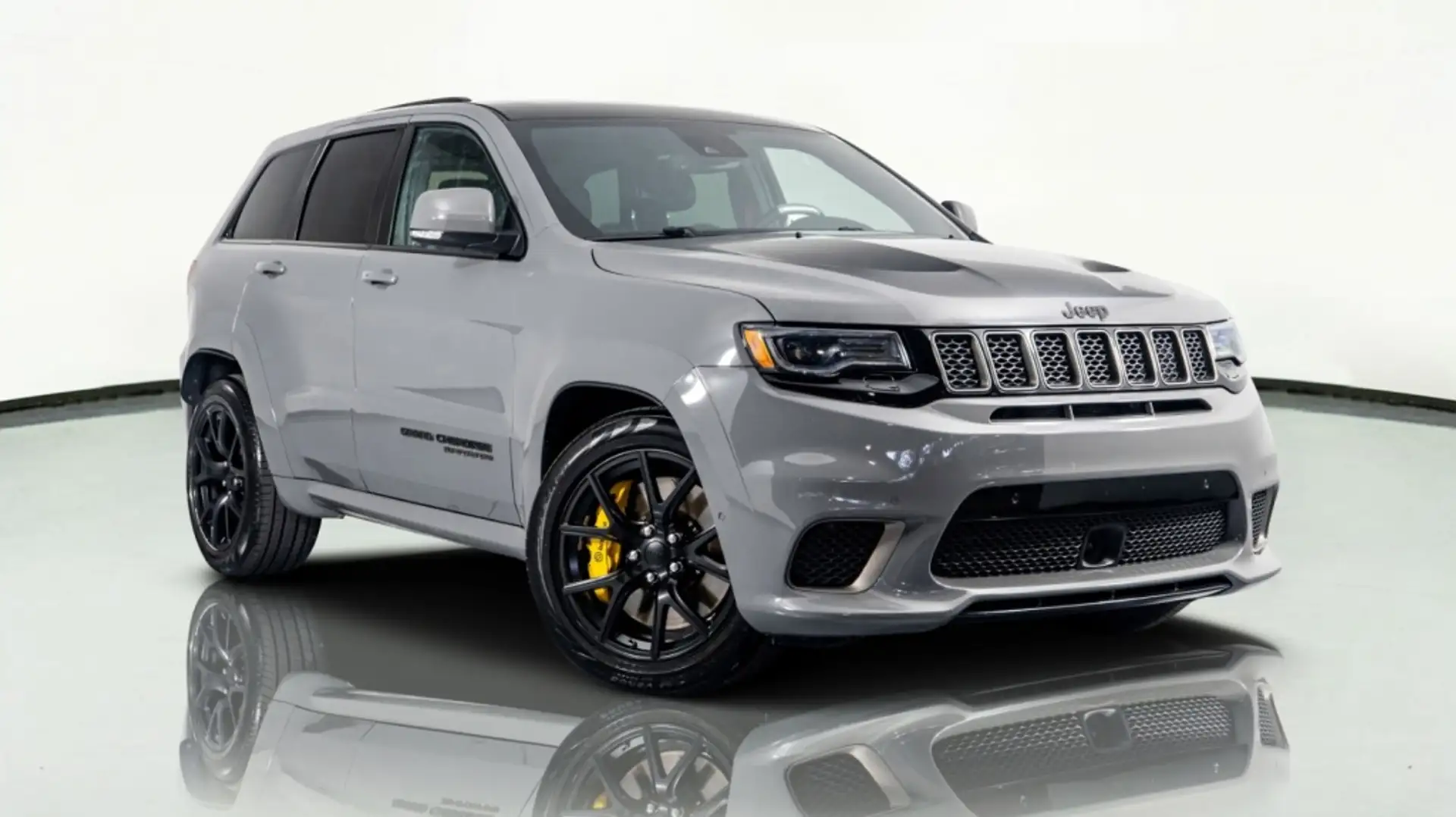 Jeep Grand Cherokee Grau - 1