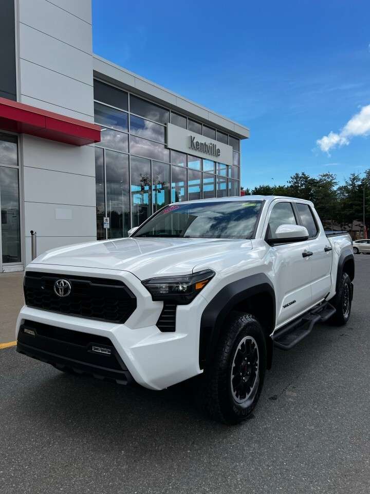 2025 Toyota Tacoma 4x4 Double Cab Manual SB