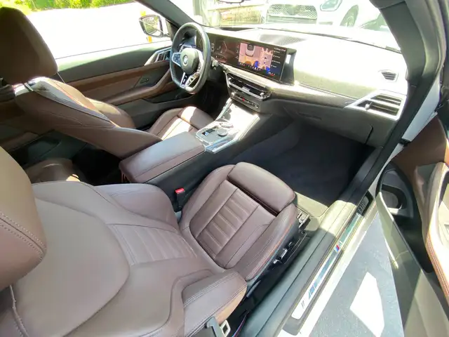 BMW 4 Series view 10