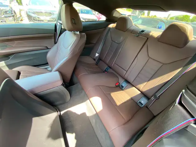 BMW 4 Series view 11