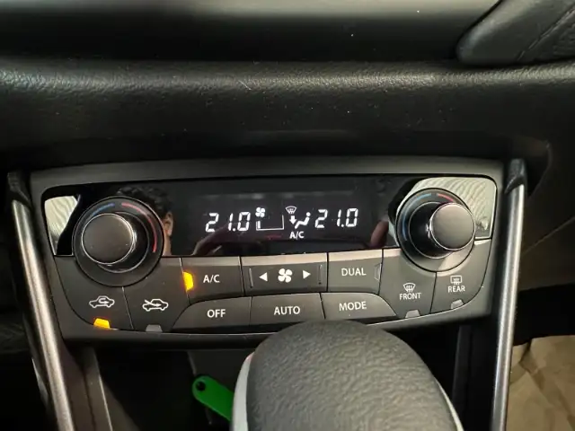 Suzuki SX4 S-Cross view 15
