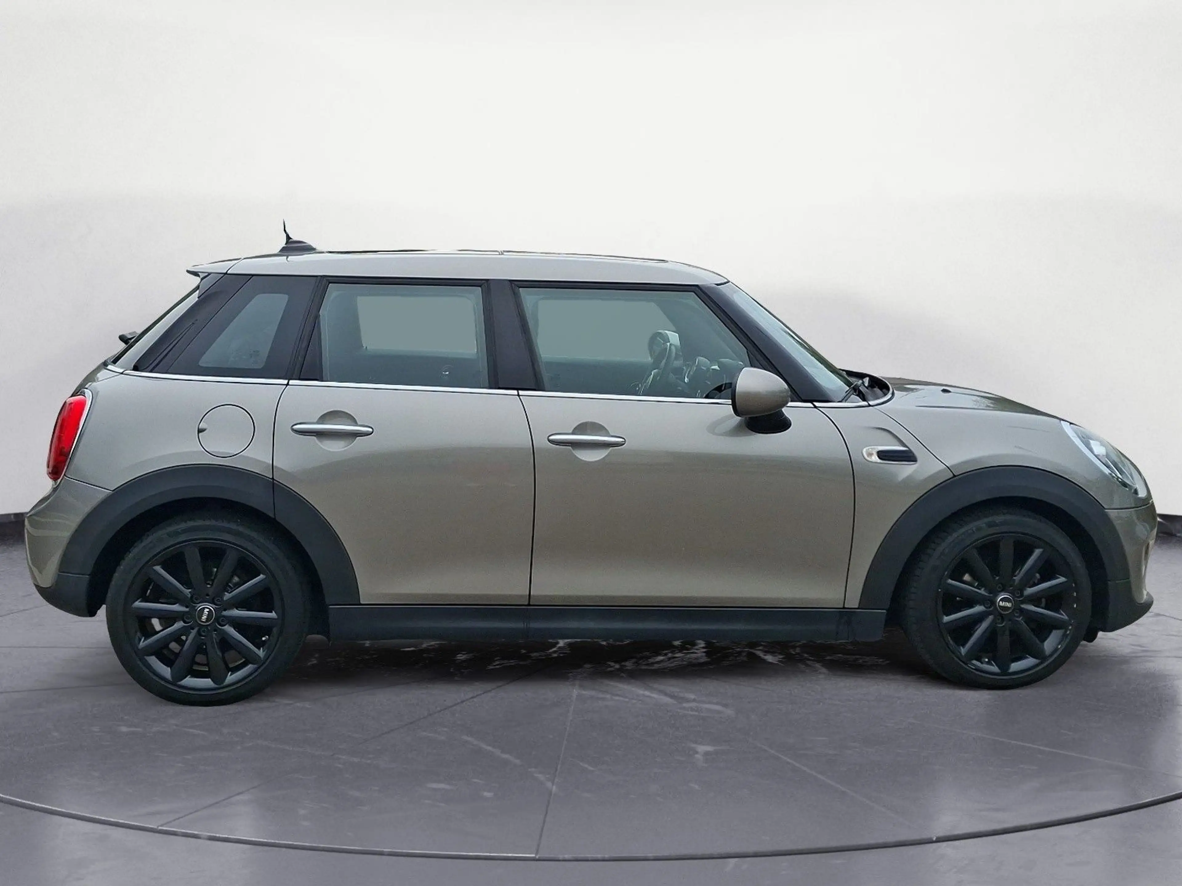 MINI One One Blackyard *Panorama*LED*PDC*SHZ* — photo 7