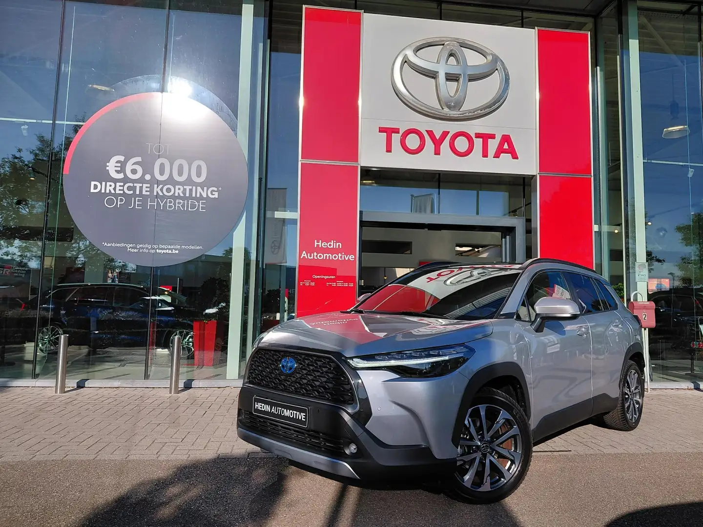 Toyota Corolla Cross 2.0 Hybrid Dynamic - 1