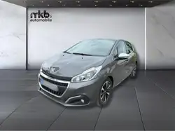 Peugeot 208 1.2i PureTech 12V S\u0026S - 82  Tech Edition PHAS