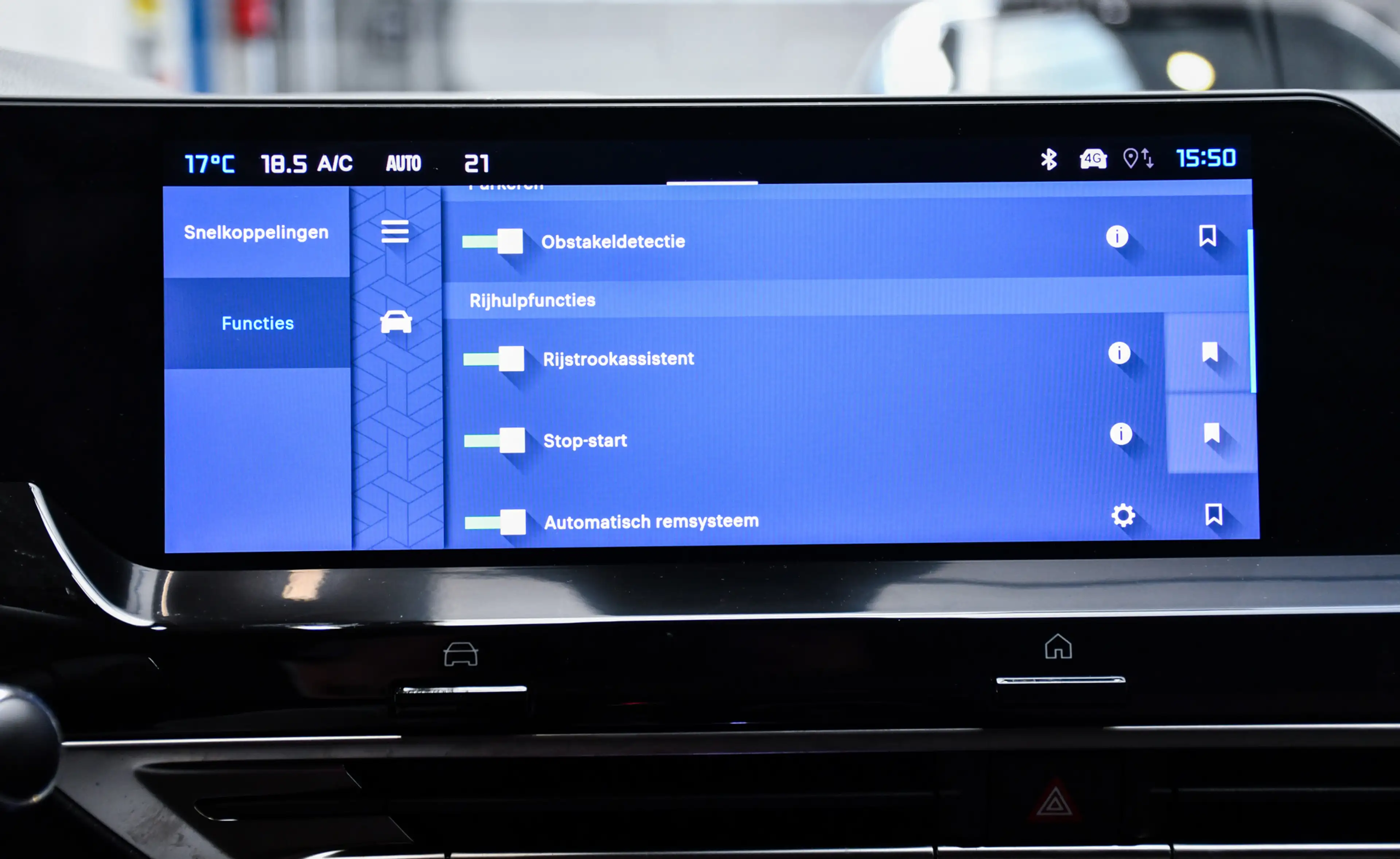 Citroen C5 X C5 X 1.2 PureTech Feel - NAVI / CAMERA / PDC / CC — photo 11