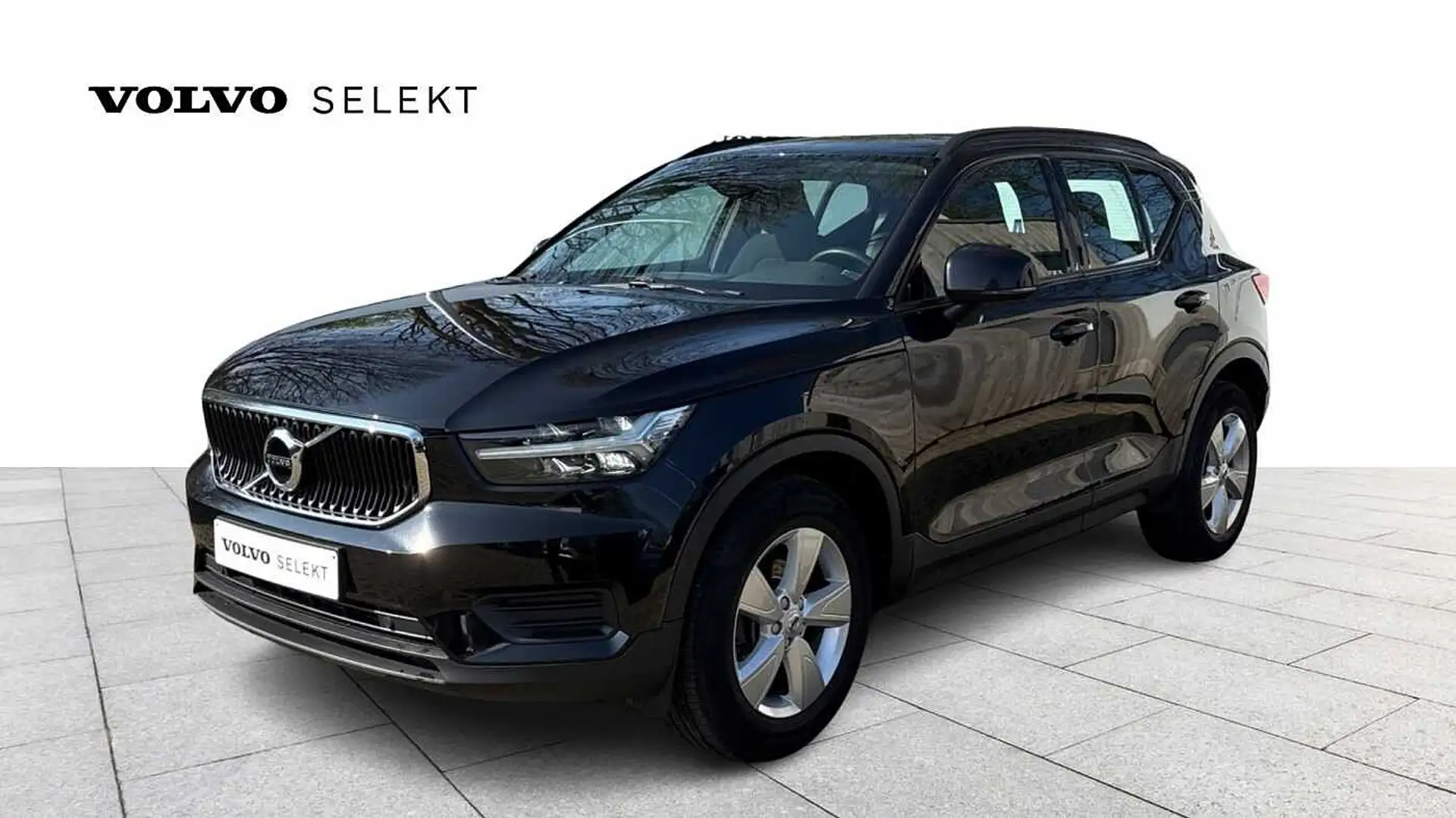Volvo XC40 Momentum Core, T2 manual Noir - 1