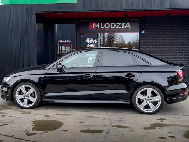 Audi A3 view 3
