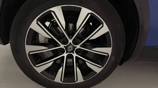 Renault Austral view 2