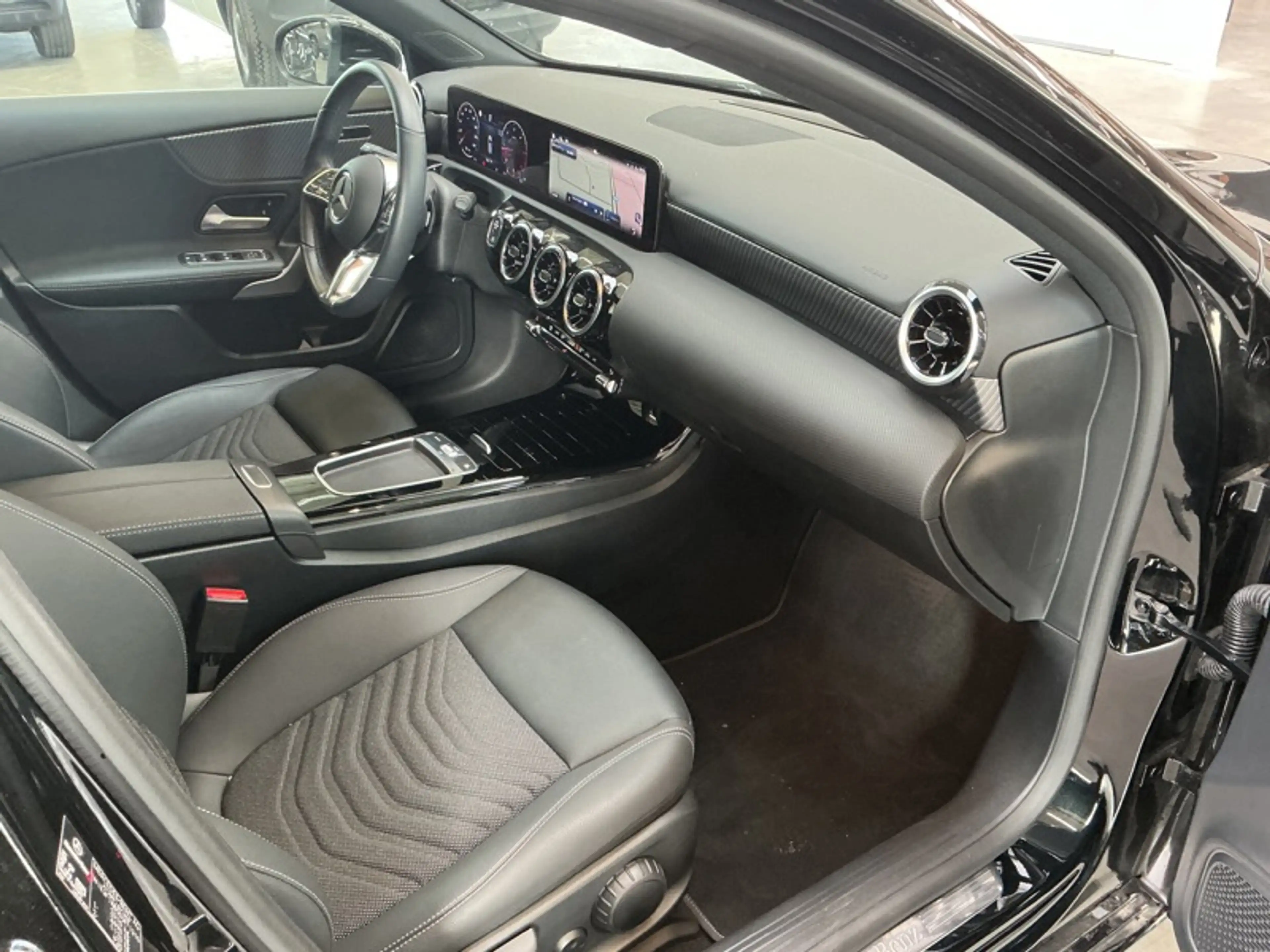 Mercedes-Benz A 180 d Luxury Line Facelift — photo 11